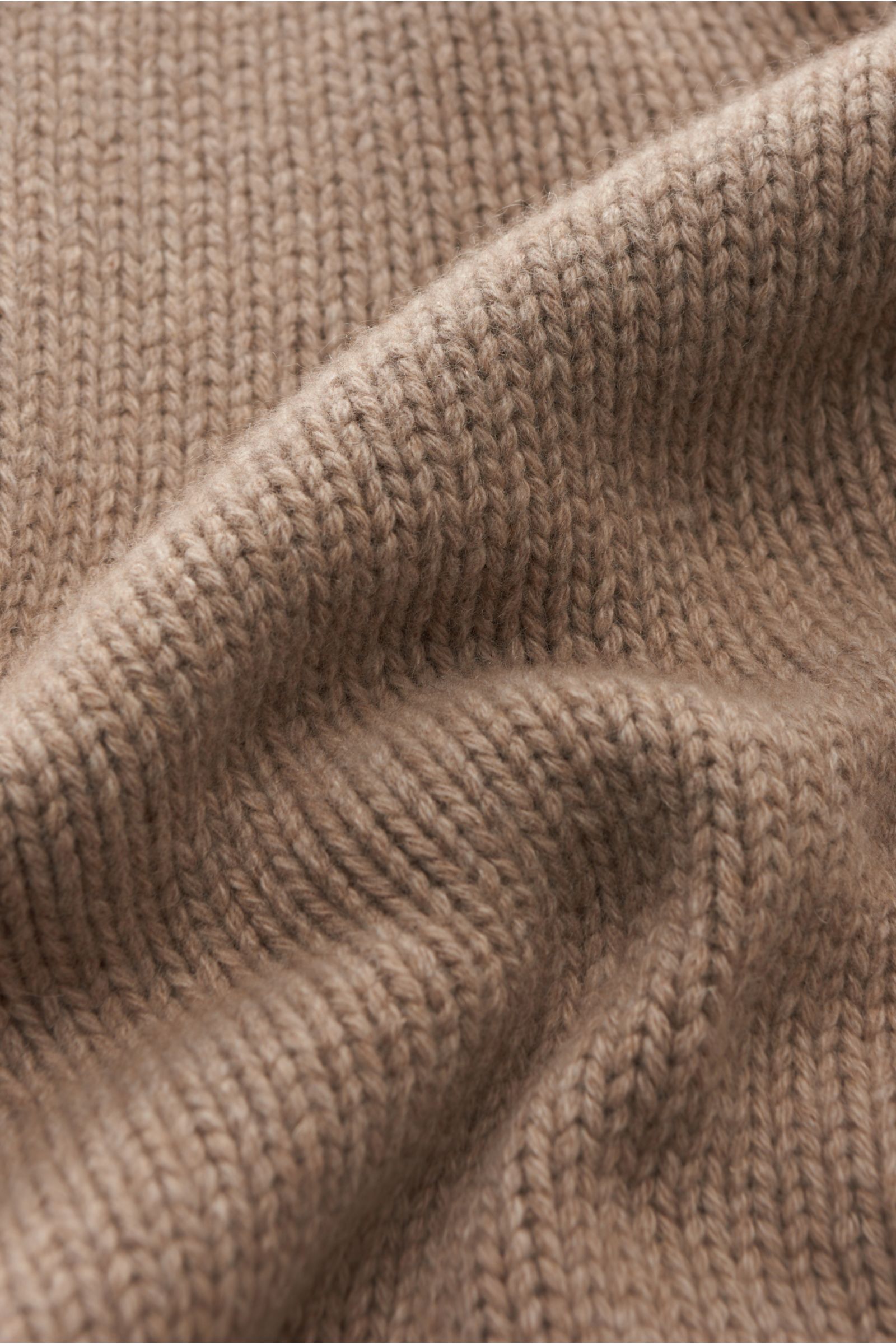 04651/ A trip in a bag Cashmere cardigan sand
