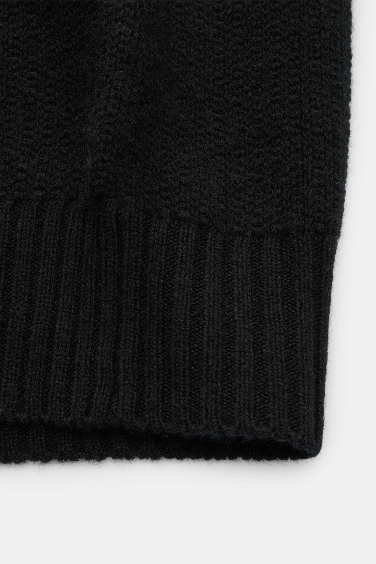 Stone Island Cashmere Strickjacke 'Ghost Piece' schwarz, Detailansicht Bündchen und Strickstruktur, reiner Cashmere, softer Griff, mittelfeines Strickbild