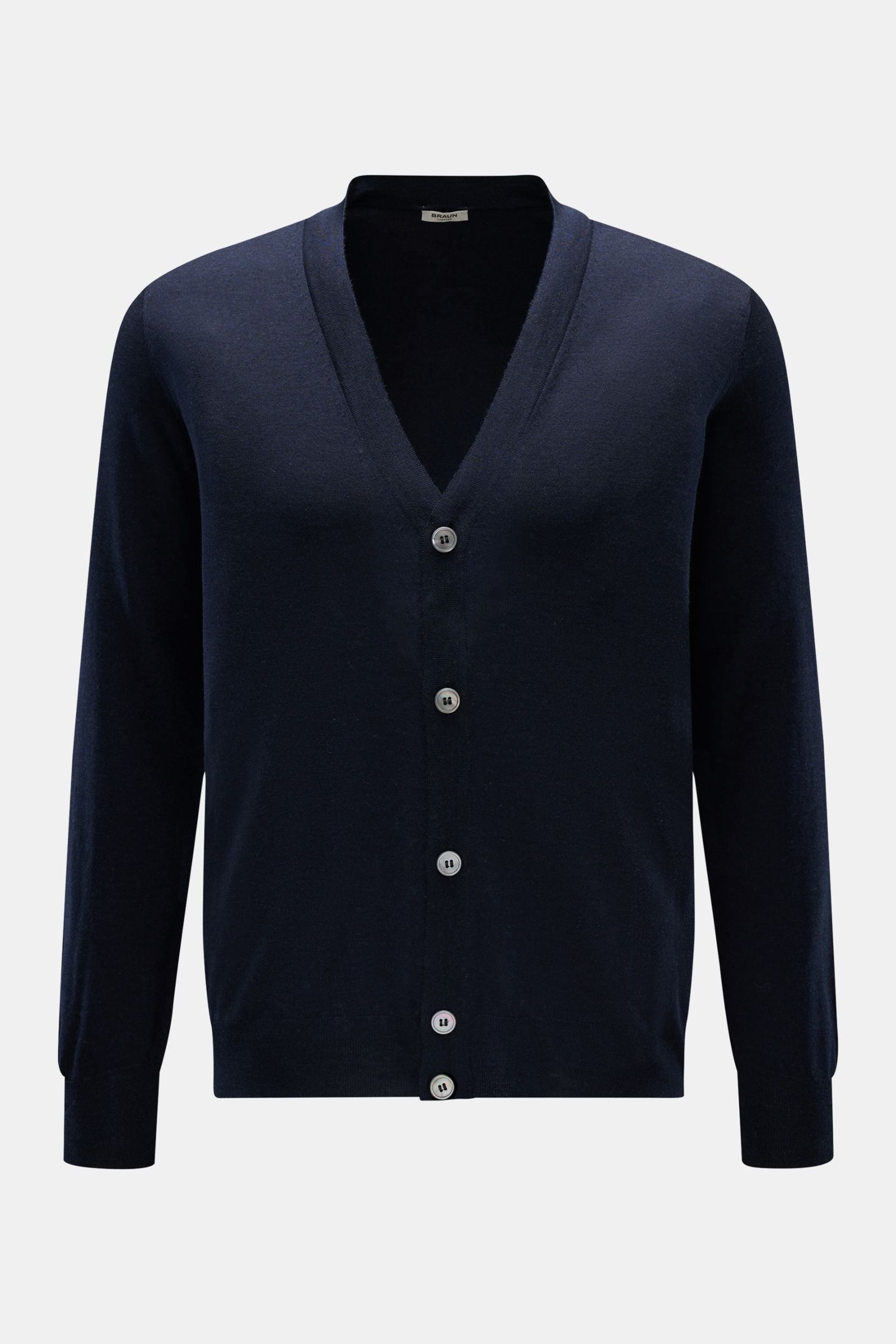 BRAUN Hamburg Cardigan navy in Slim Fit, von vorne fotografiert, aus Schurwolle, Cashmere und Seide, V-Ausschnitt, Fünf-Knopf-Leiste, weiche Haptik.
