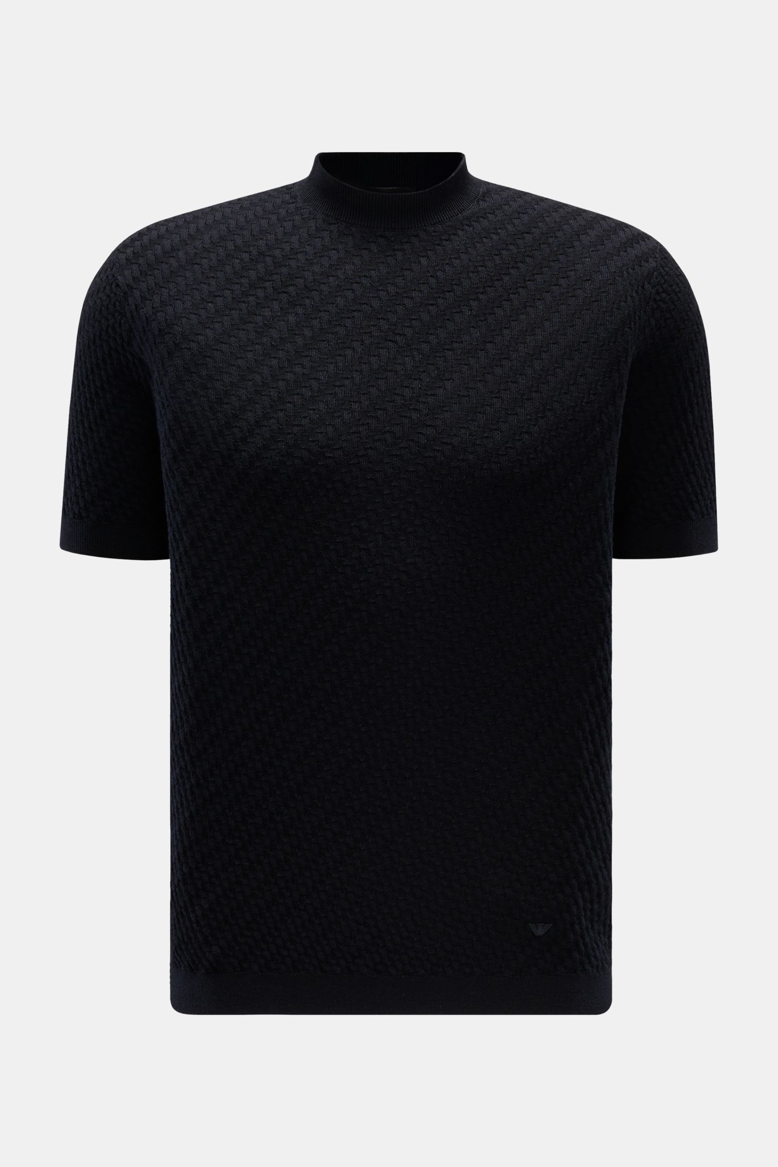 Front view of Emporio Armani Short sleeve jumper navy in fine textured pure virgin wool with crew neck and ribbed bands.

Versatile companion: This lightweight short sleeve jumper in pure virgin wool by EMPORIO ARMANI has a subtle textured pattern and 