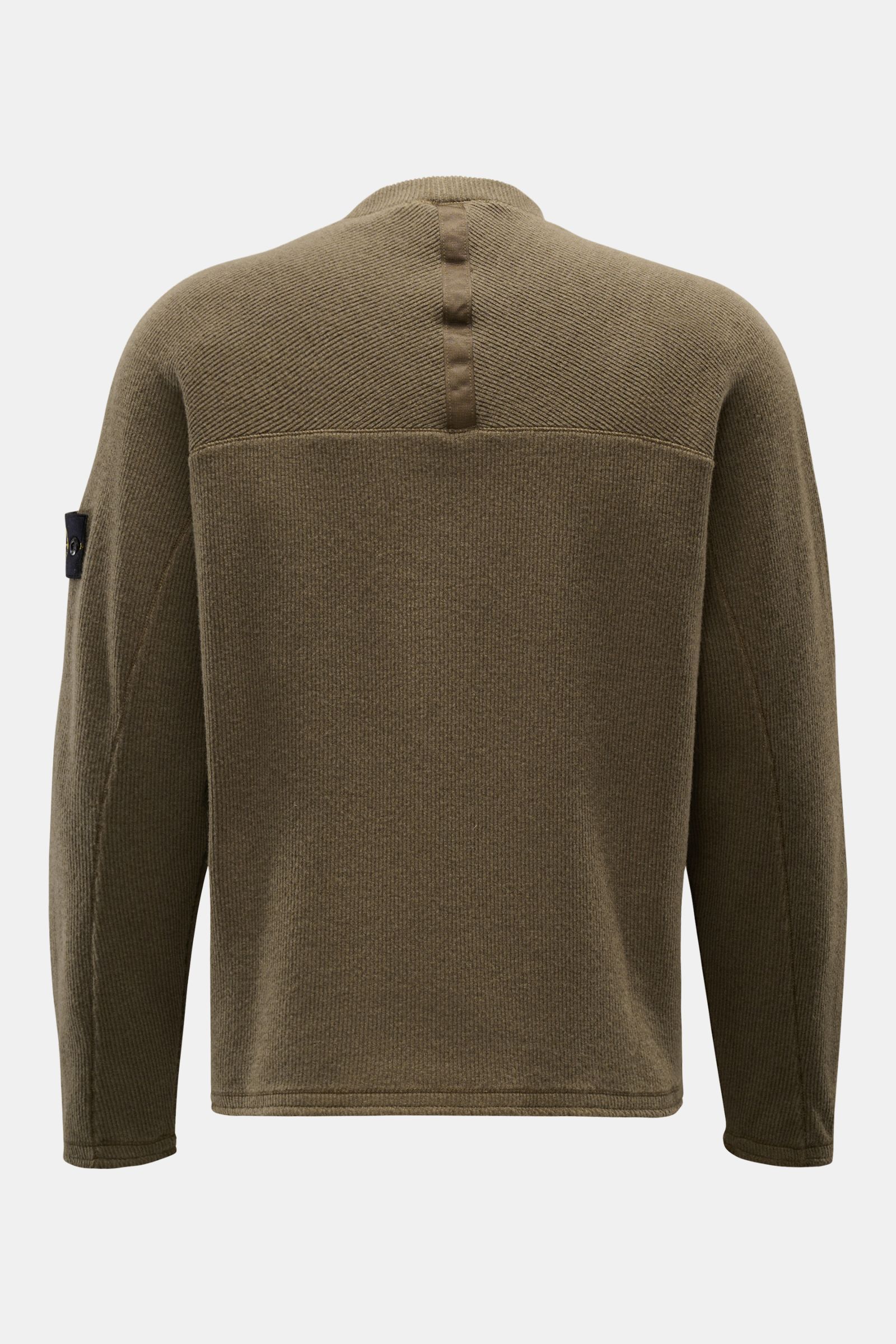 Stone Island Rundhalspullover 'Ribbed Wool Nylon' oliv, Rückansicht, Rippstrick aus Wolle-Nylon-Mix, Regular Fit, Kompass-Badge am Ärmel, feines Strickbild, Rundhalsausschnitt.
