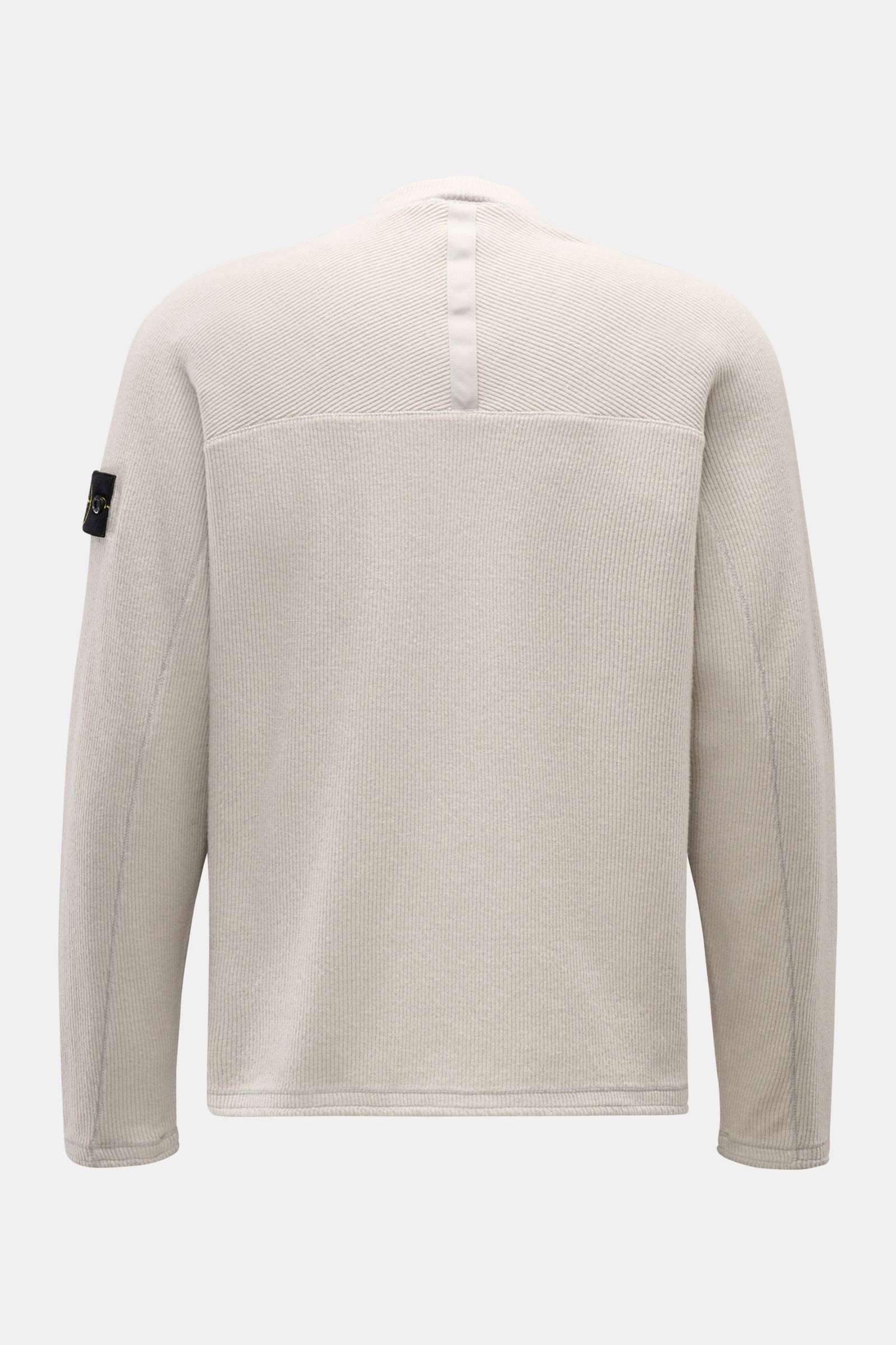 Stone Island Rundhalspullover 'Ribbed Wool Nylon' grau, Rückansicht, Rippstrick aus Wolle-Nylon-Mix, Regular Fit, Kompass-Badge am Oberarm.