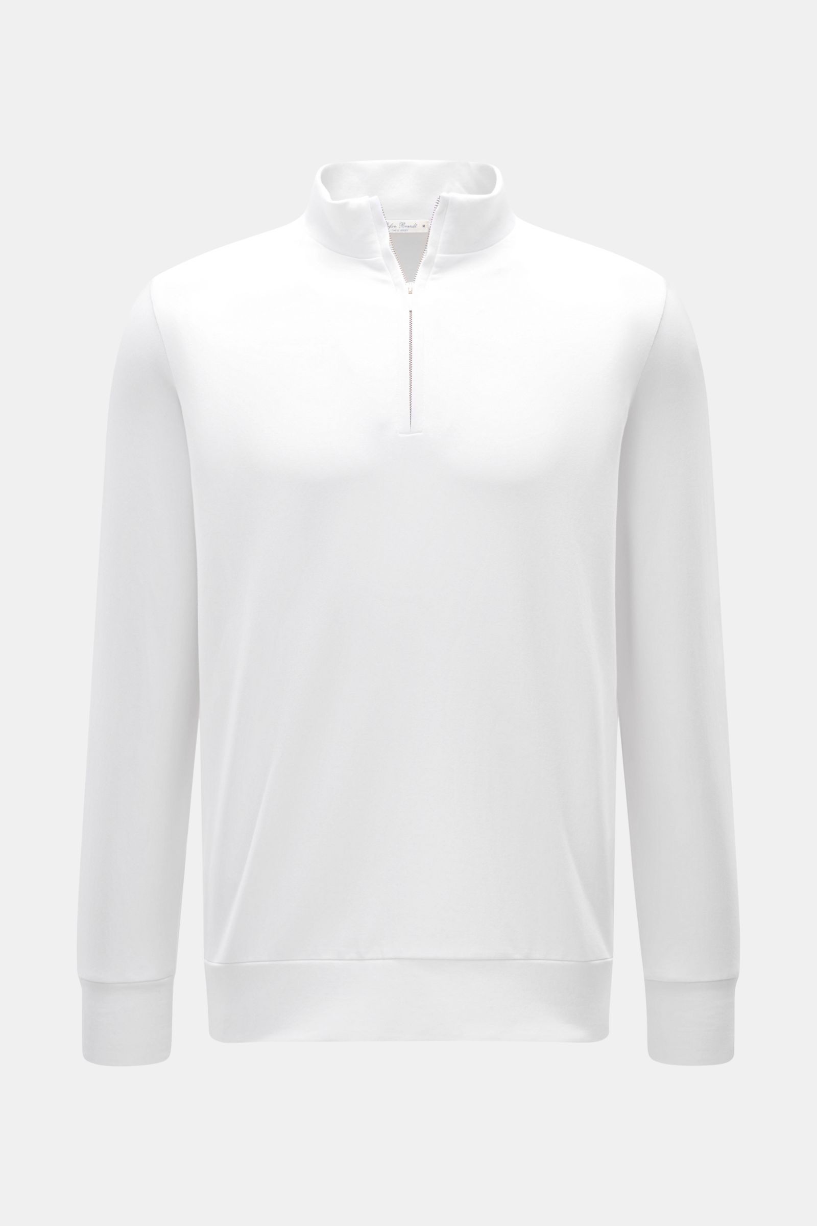 Front view of the Stefan Brandt Sweat-Troyer 'Joar' weiß, a white long-sleeve sweatshirt with a standing collar and zipper. Luxus, den man spürt: Selbst ein Basic wie der Sweat-Troyer 'Joar' wird bei 