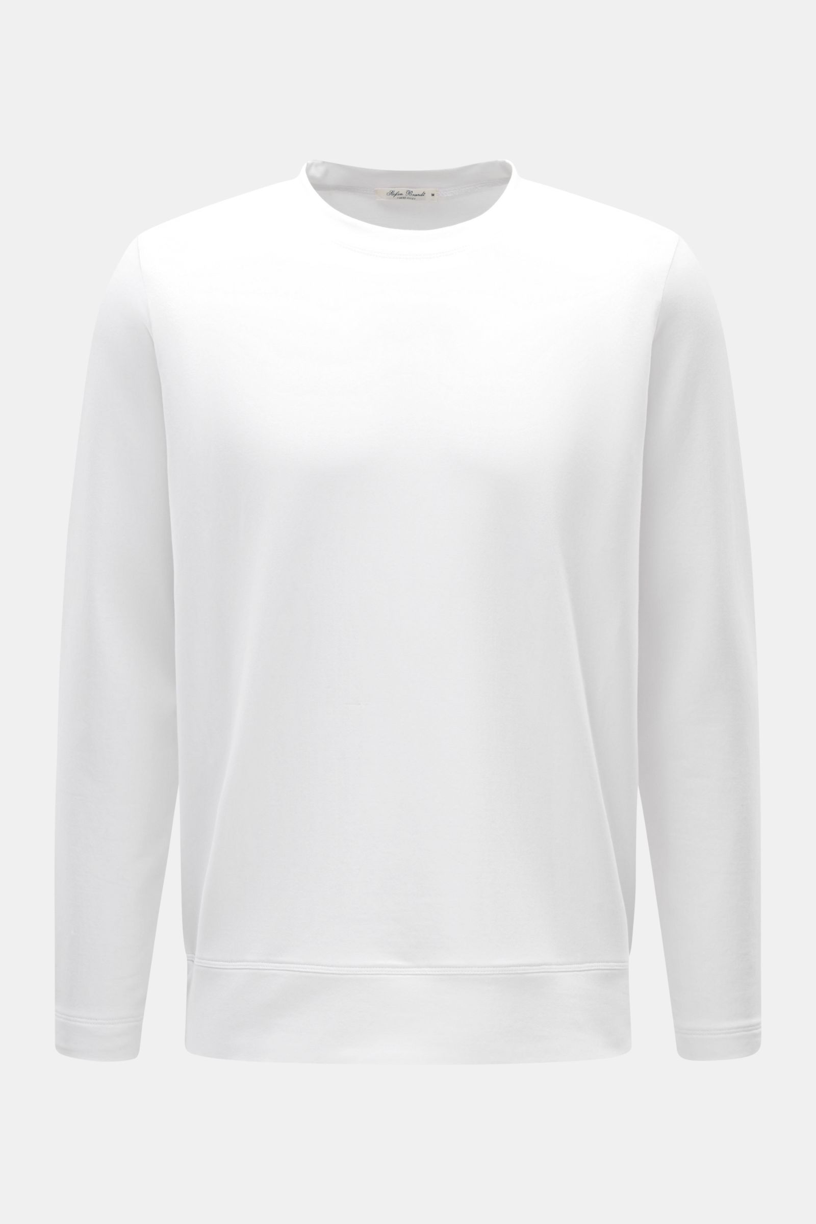 Front view of the Stefan Brandt Sweatshirt 'Edwin' weiß, a white basic sweatshirt made from pure Pima cotton with a soft, smooth feel, regular fit, round neckline, and comfortable hem cuffs. Luxus, den man spürt: Selbst ein Basic wie das Sweatshirt 'Edwin