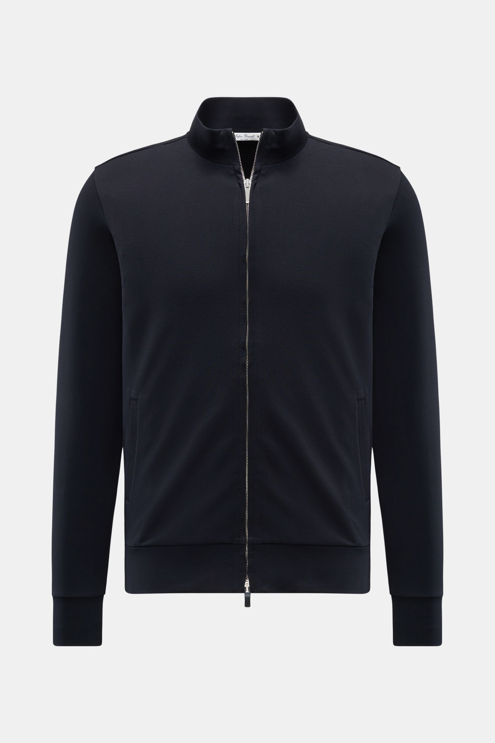 Frontansicht der Stefan Brandt Sweatjacke 'Joseph' dark navy mit Sweat aus reiner Pima-Baumwolle, komfortablem Stretch, geschmeidigem Griff, leichter Qualität, Slim Fit, silberfarbenem Zwei-Wege-Reißverschluss, hoch schließendem Stehkragen, schrägen Leist