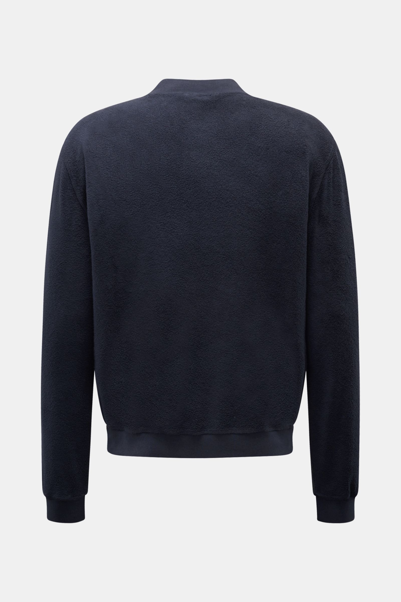 04651/ A trip in a bag Fleece-Blouson navy von hinten, Slim Fit, reiner Baumwolle Fleece, weicher Griff, Blousonkragen, Rippbündchen, schräge Hüfttaschen, Druckknopfleiste, Weblabel.