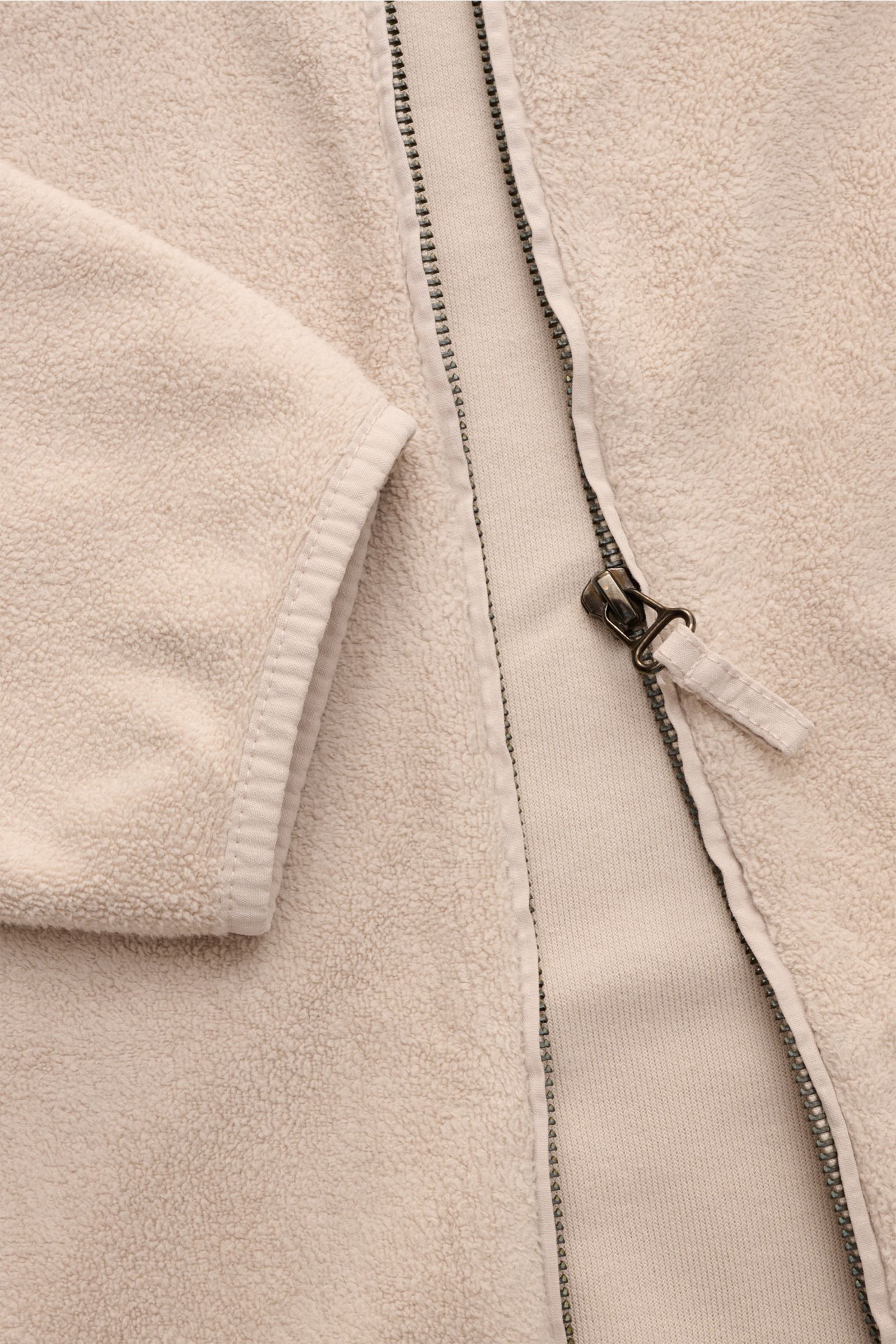 04651/ A trip in a bag Fleece-Sweatjacke beige