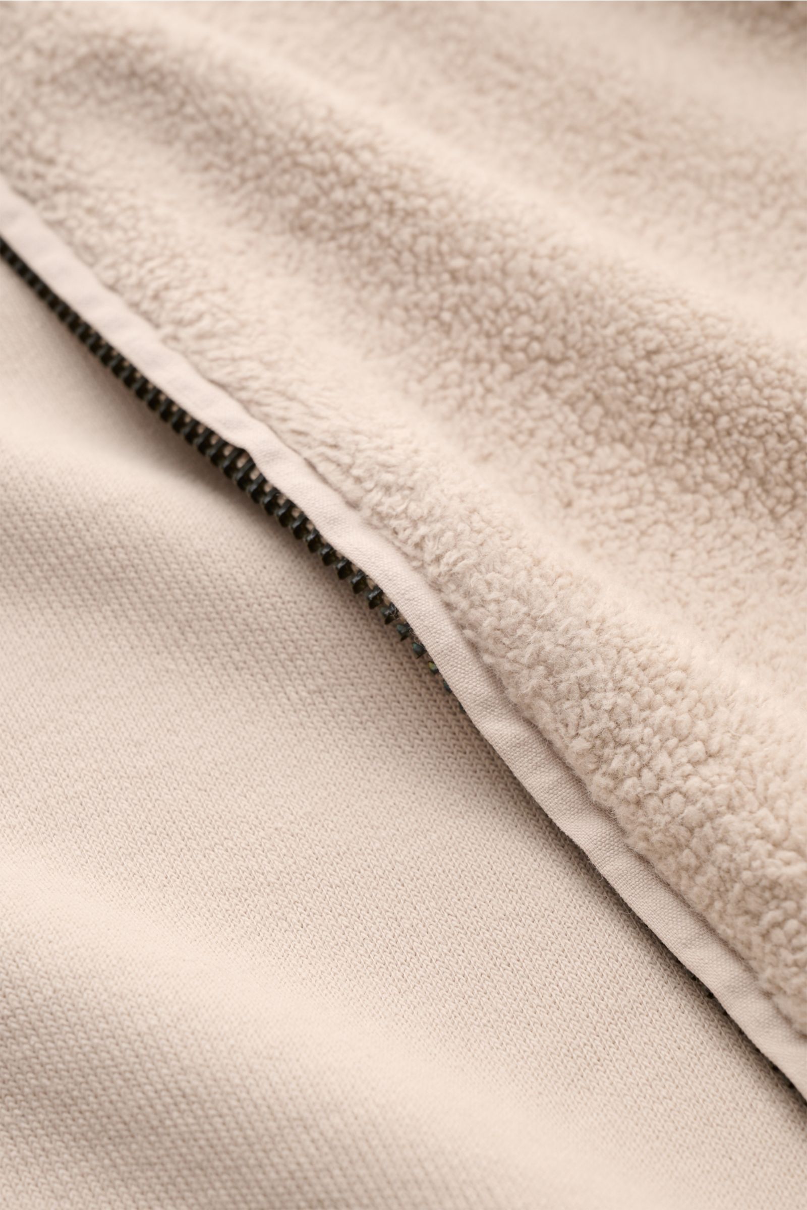 04651/ A trip in a bag Fleece-Sweatjacke beige