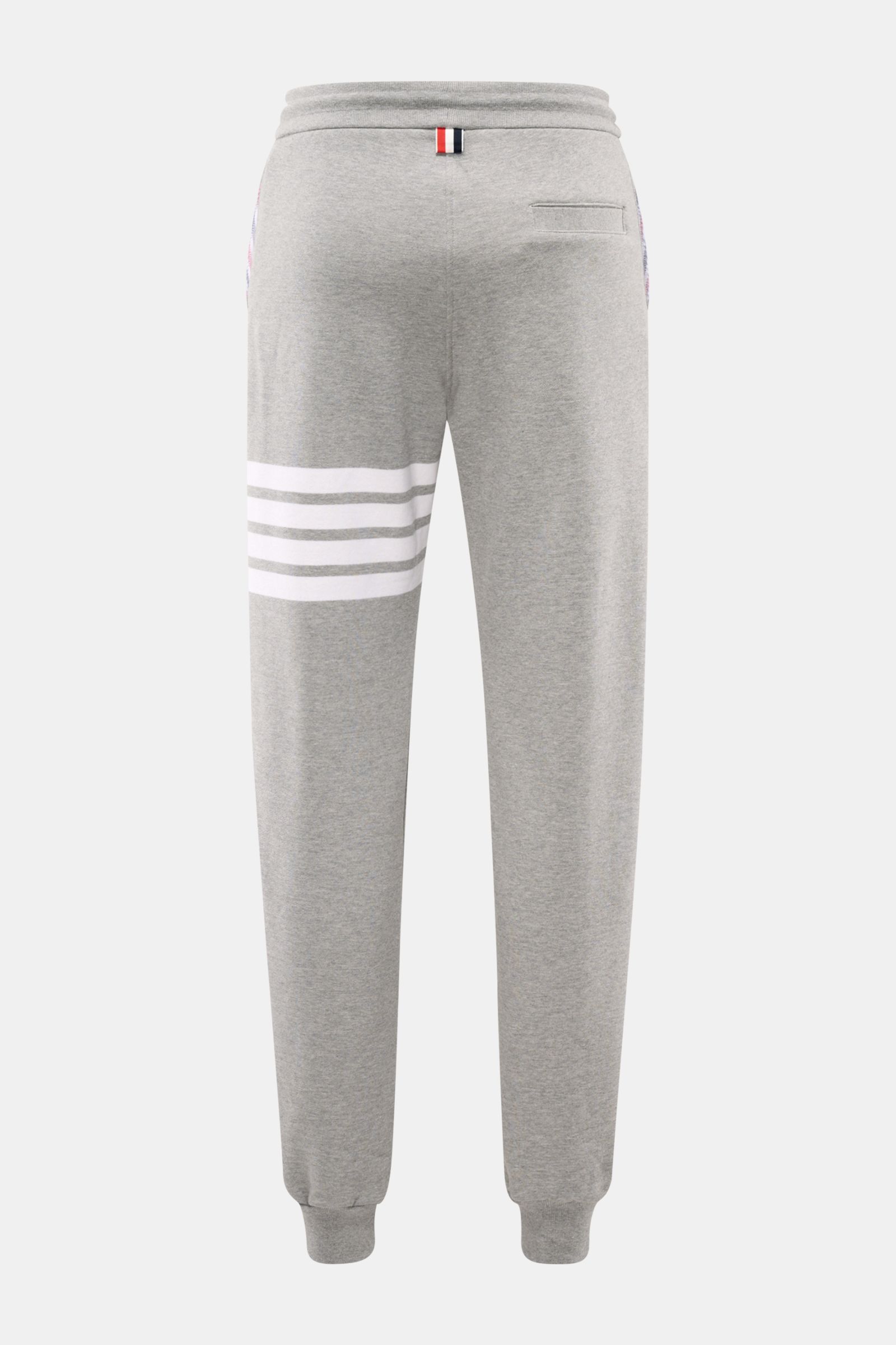 Thom Browne Sweathose grau meliert, Rückansicht, slim fit, elastischer Bund mit Tunnelzug, französische Taschen, 4 weiße Streifen, Rippbündchen.