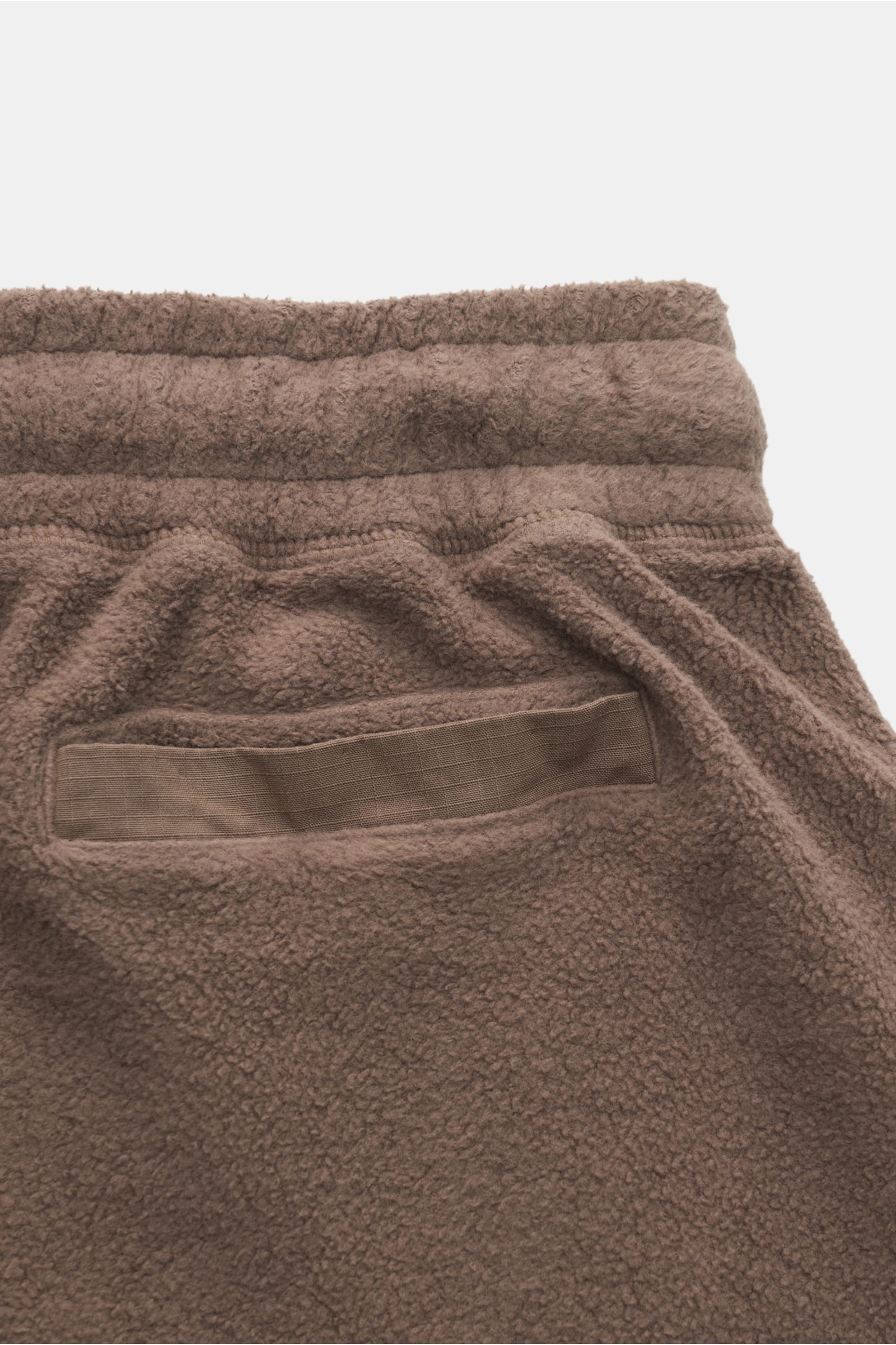 04651/ A trip in a bag Fleece cargo shorts 'Oyster' grey-brown