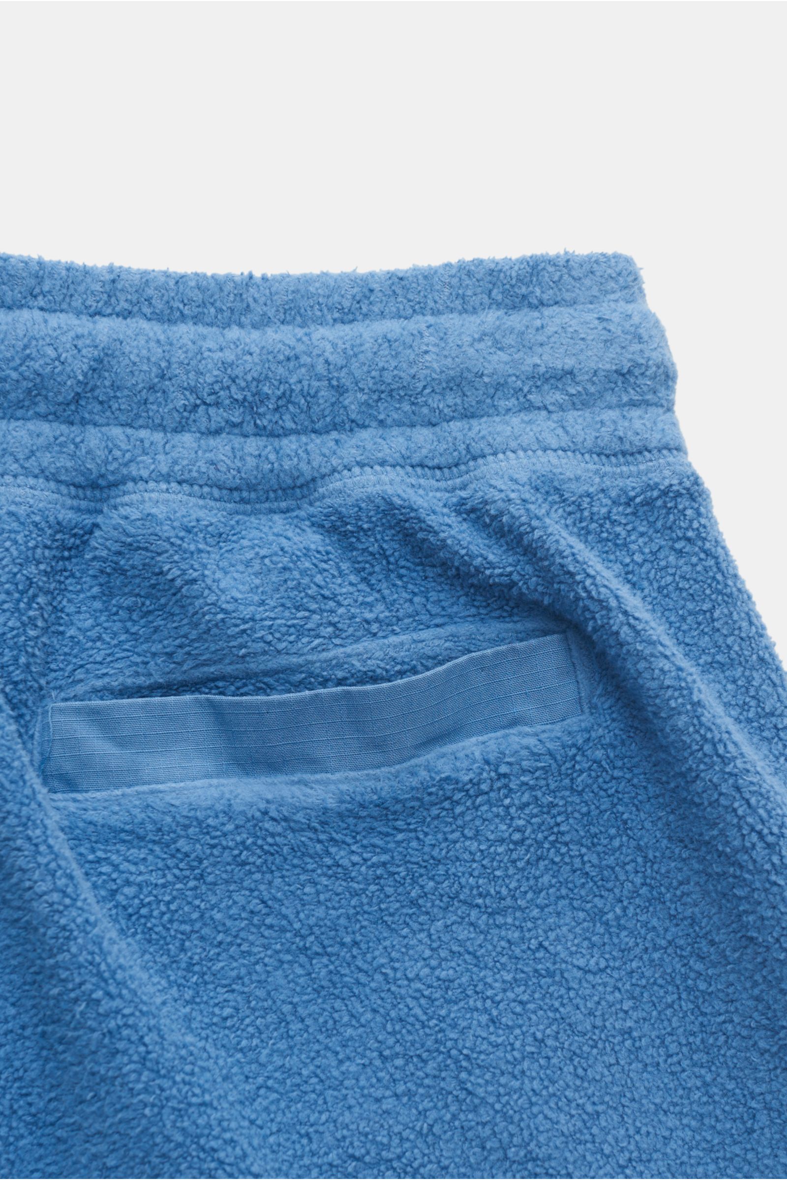 04651/ A trip in a bag Fleece-Cargo-Shorts 'Oyster' blau