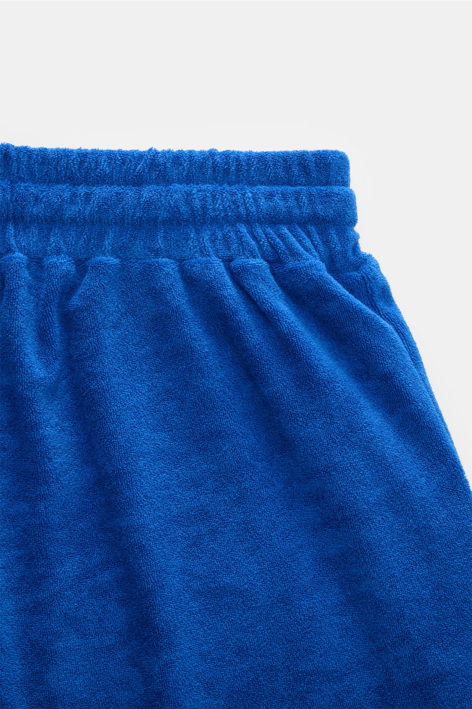 Zeybra Portofino 1962 Frottee-Shorts blau, Nahaufnahme von oben, weicher Baumwolle-Microfaser-Mix, elastischer Bund mit Tunnelzug, Regular Fit.