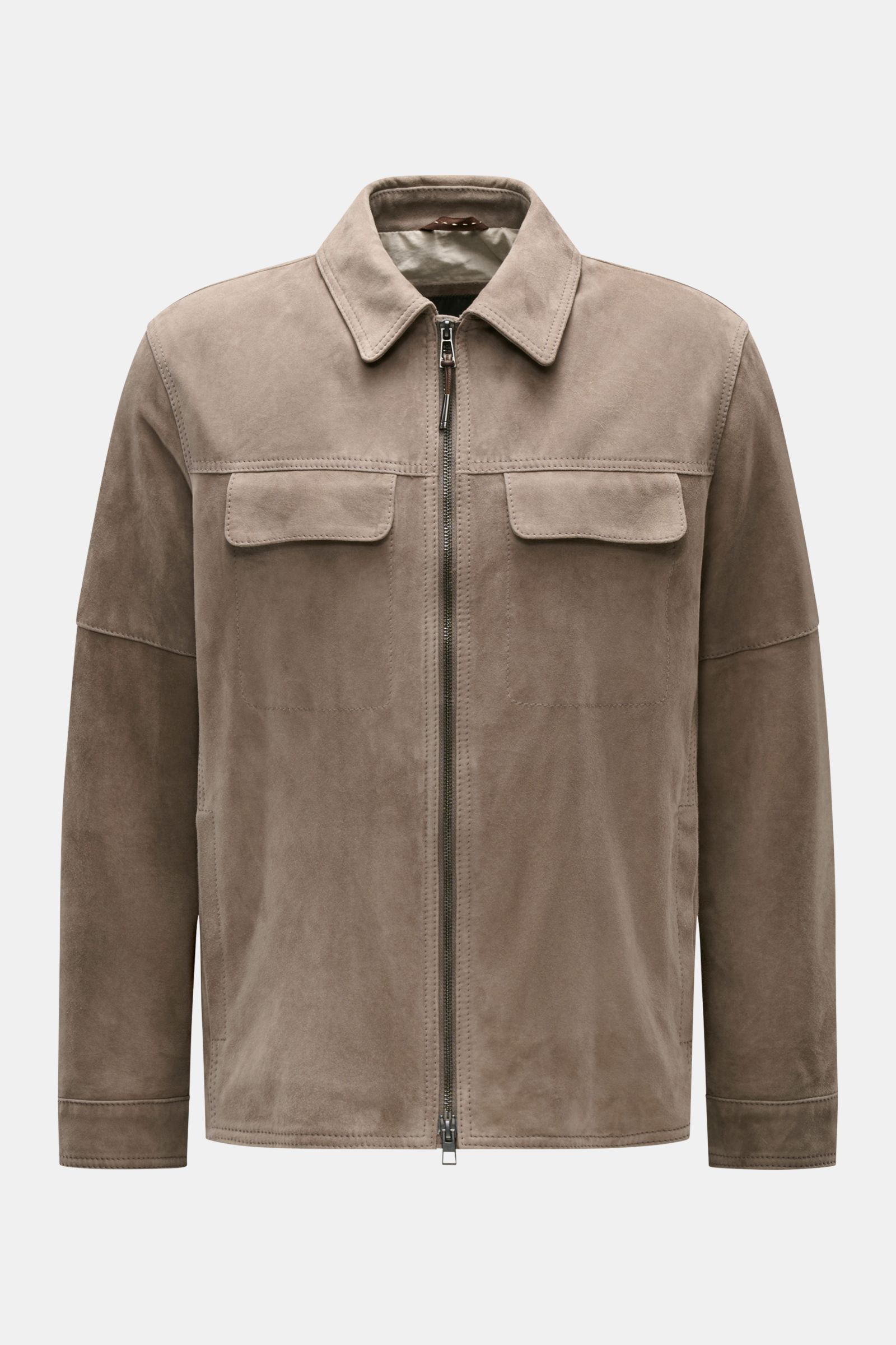 Vorderansicht der Windsor Lederjacke 'Pesaro' taupe aus softem, chromfrei gegerbtem Veloursleder mit Slim Fit, Umlegekragen, Reißverschluss und Taschen.