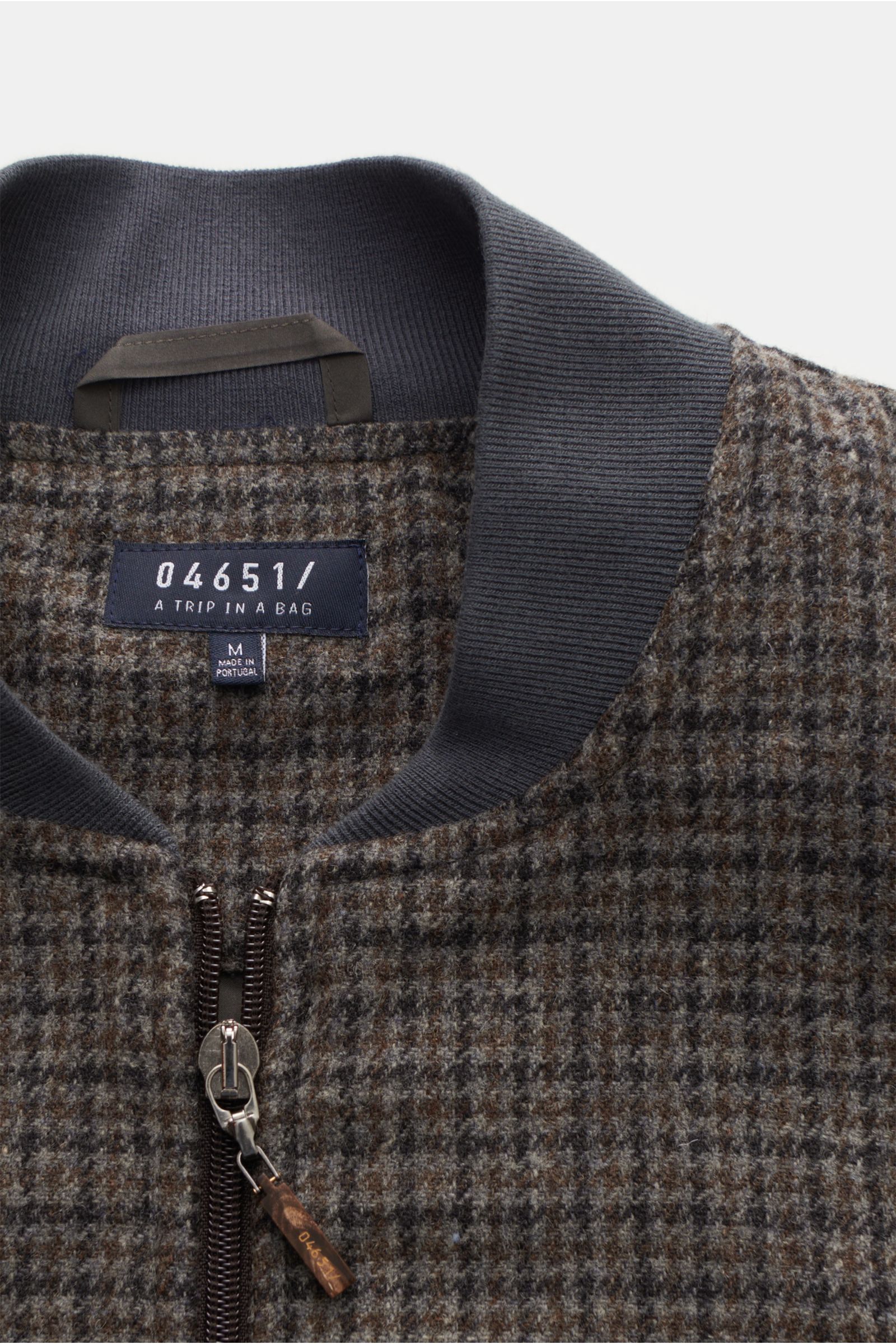 04651/ A trip in a bag Wool blouson 'Check Bomber' grey/brown checked