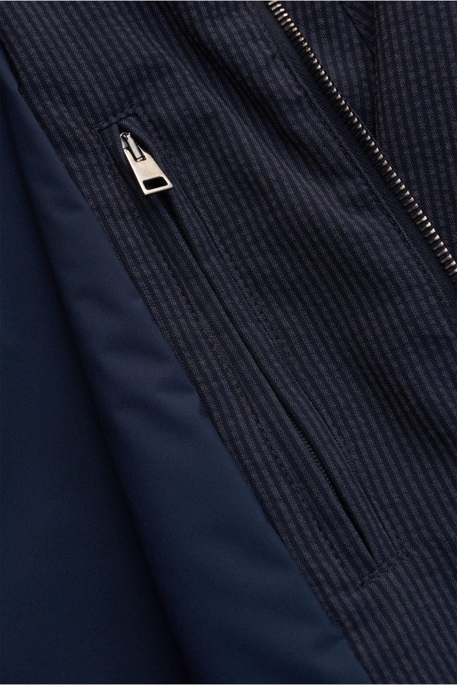 04651/ A trip in a bag Seersucker-blouson navy/grey-blue striped