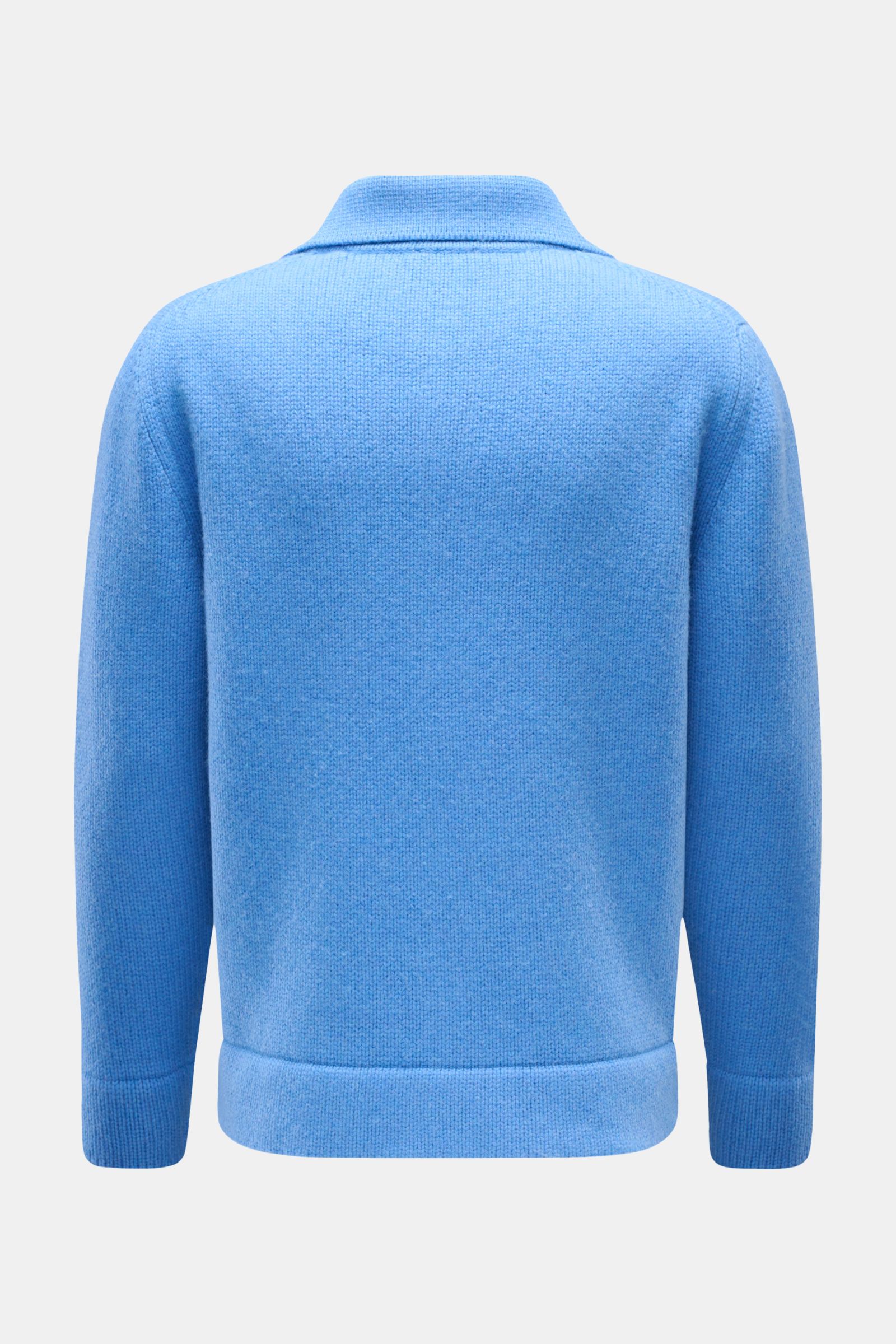 Rückansicht des 04651/ A trip in a bag Cardigan 'Boiled Blouson' blau aus Woll-Mix mit Slim Fit, Umlegekragen, Rippbündchen und schrägen Taschen.