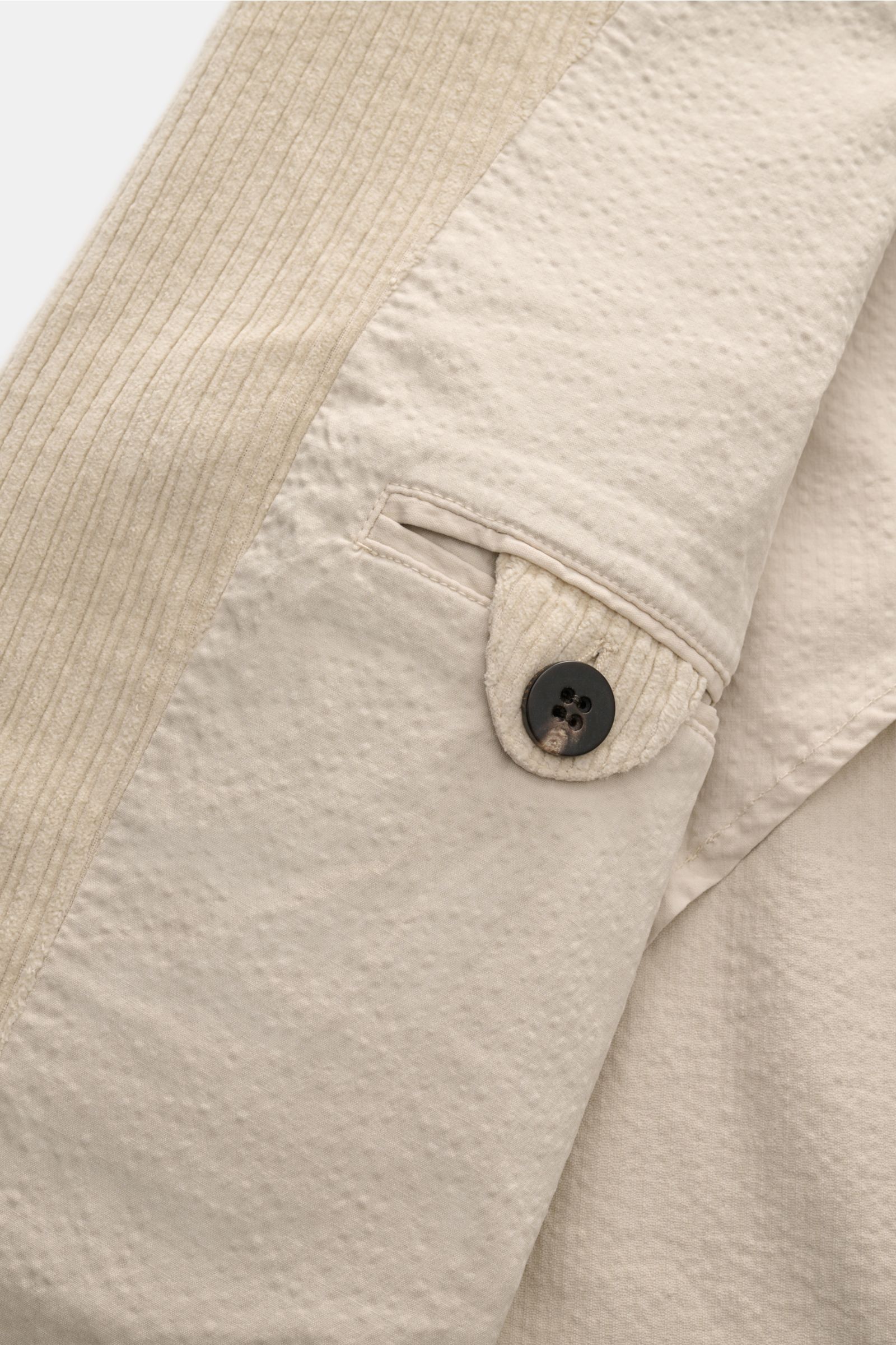 04651/ A trip in a bag Cord-Cabanjacke sand