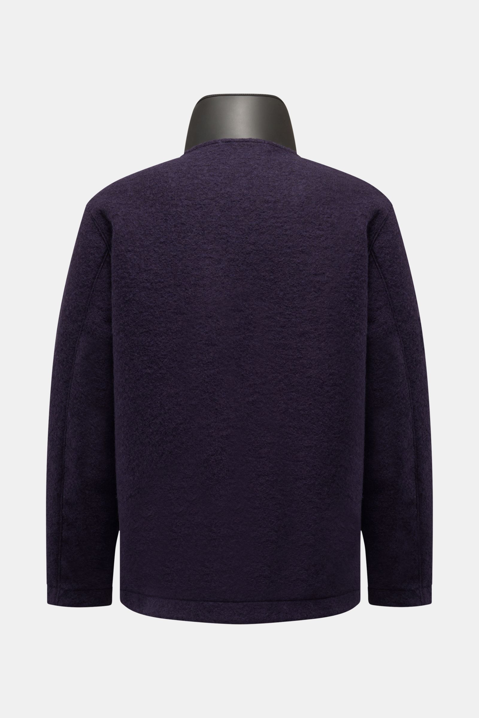 Rear view of Stone Island Jacke 'Marina Felted Wool Polyester S.I. Marina' navy jacket on mannequin, showcasing gefilzte Wolle, leicht griffige Qualität, wasserabweisend, Regular Fit.