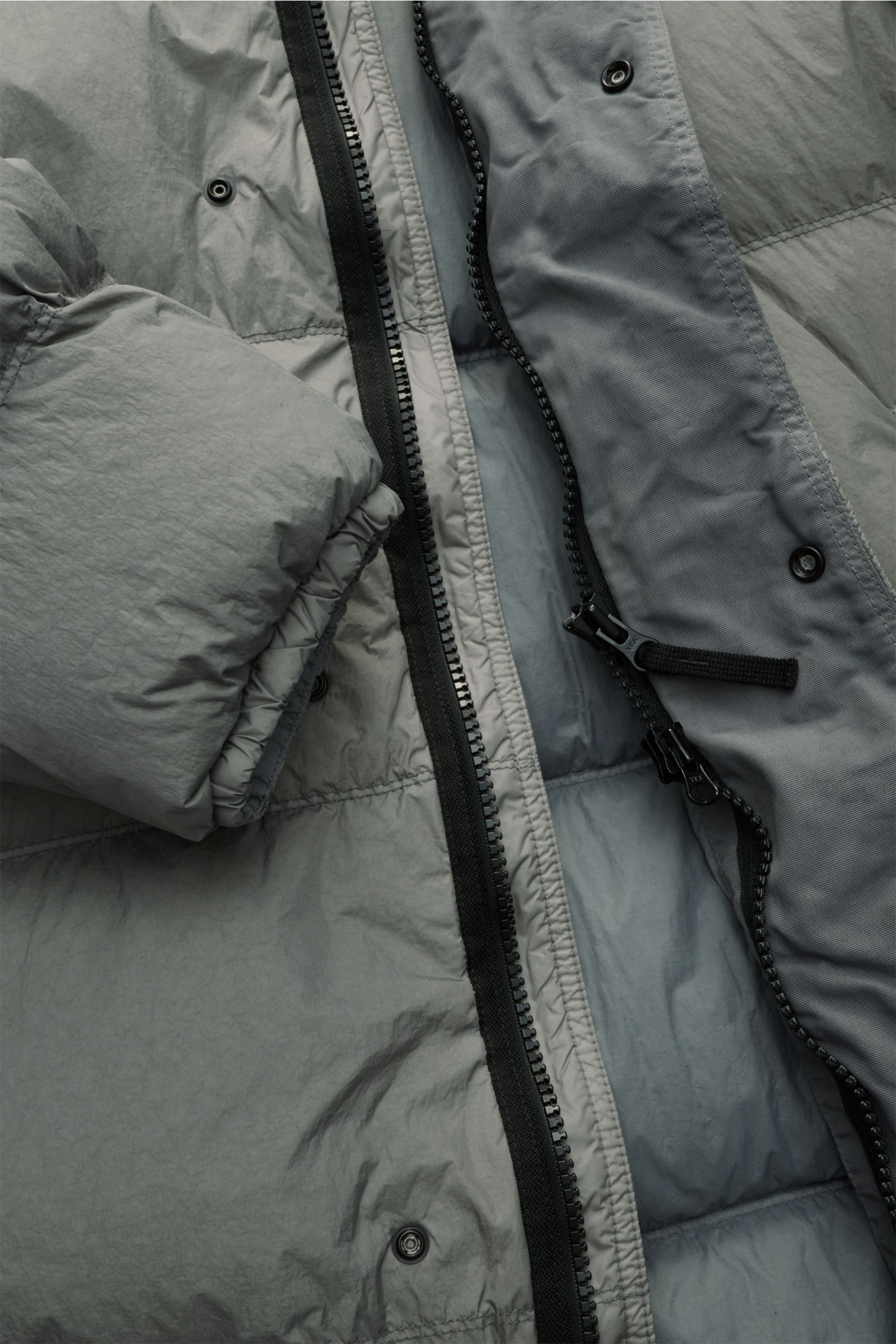 Stone Island Daunenjacke 'Garment Dyed Crinkle Reps NY' grau