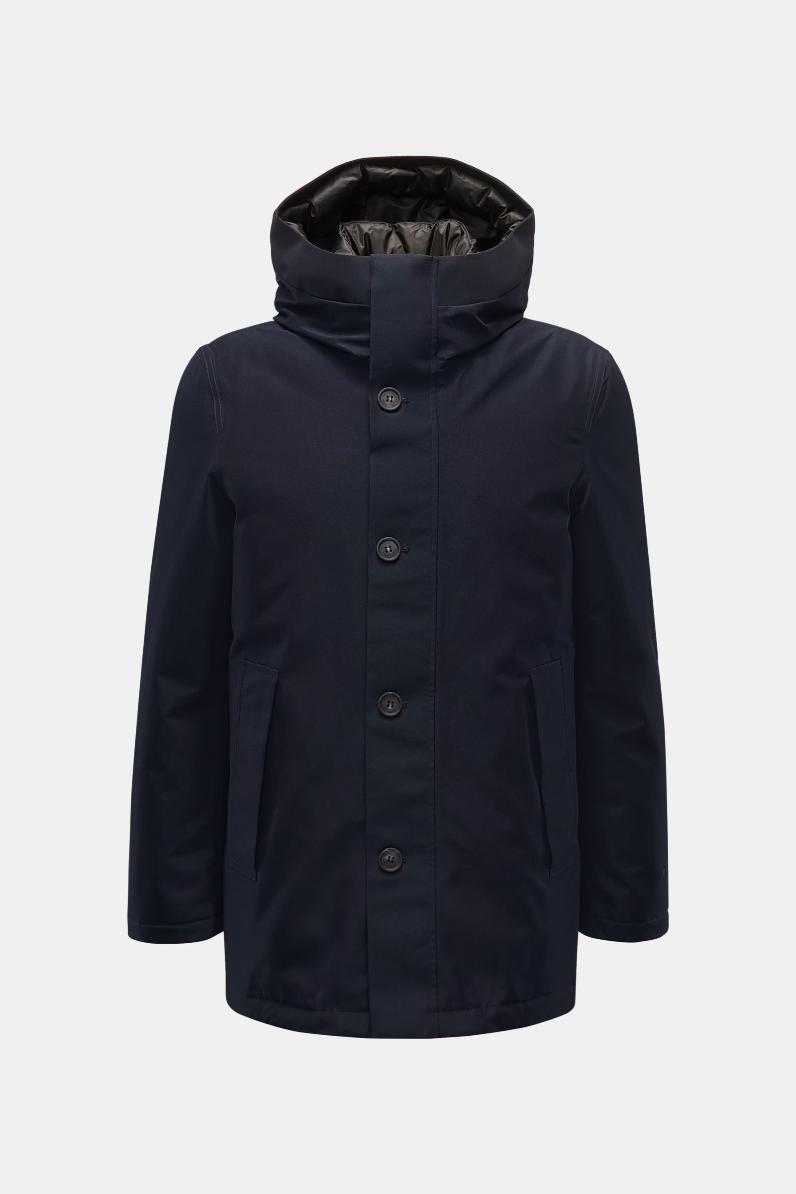 Front view of Woolrich Daunenjacke dark navy with funktionale Microfaser (GORE-TEX), wind- und wasserdicht, atmungsaktiv, wärmende Daunenfüllung, getapte Nähte, Slim Fit, robuster Zwei-Wege-Reißverschluss, Windblende mit Knöpfen, hoch schließender Kragen 