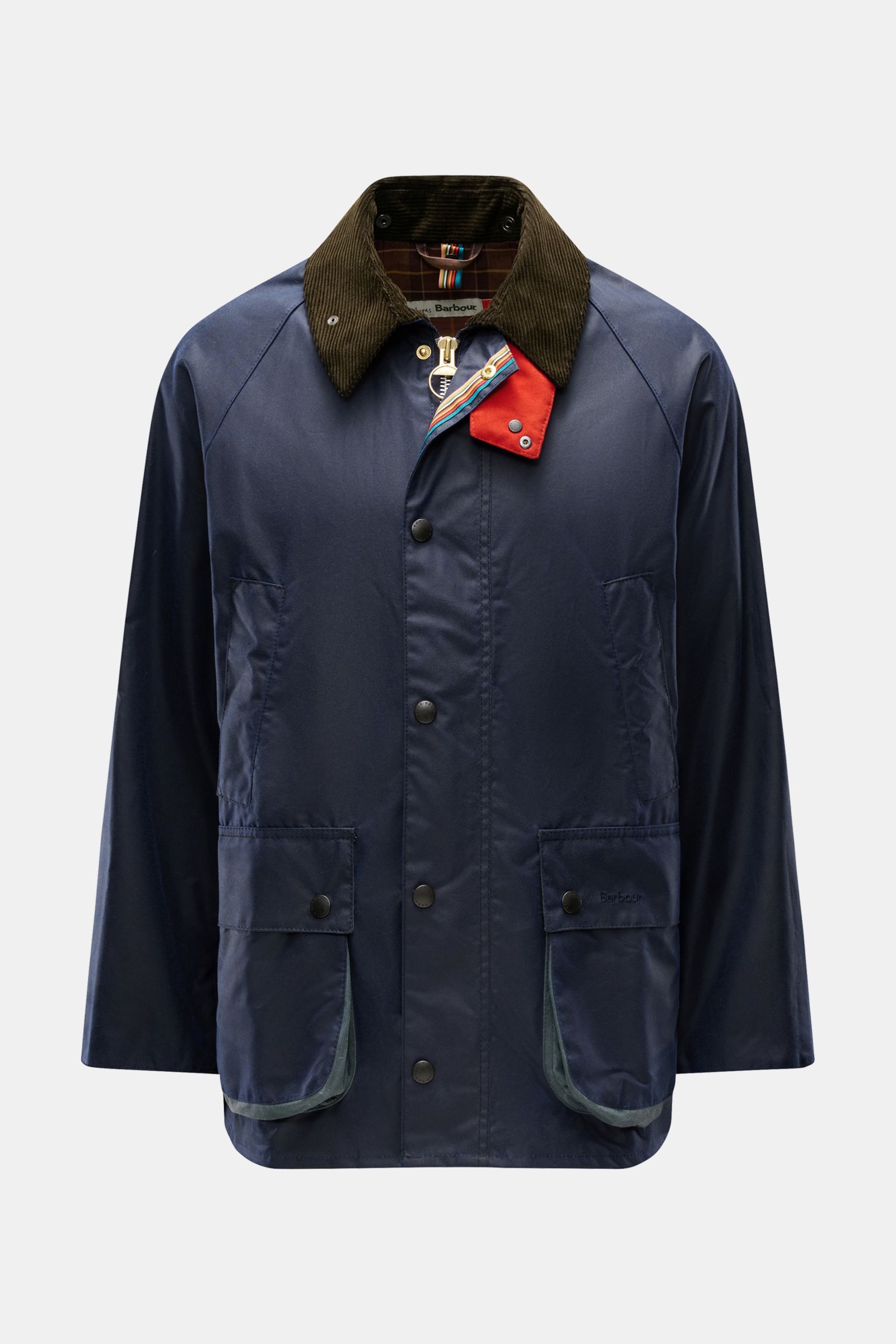 Barbour Wachsjacke 'Bedale' navy, frontal fotografiert, gewachste Baumwolle, Cordkragen, Tartanfutter mit Kuh-Print, Slim Fit, Taschen, Reißverschluss.