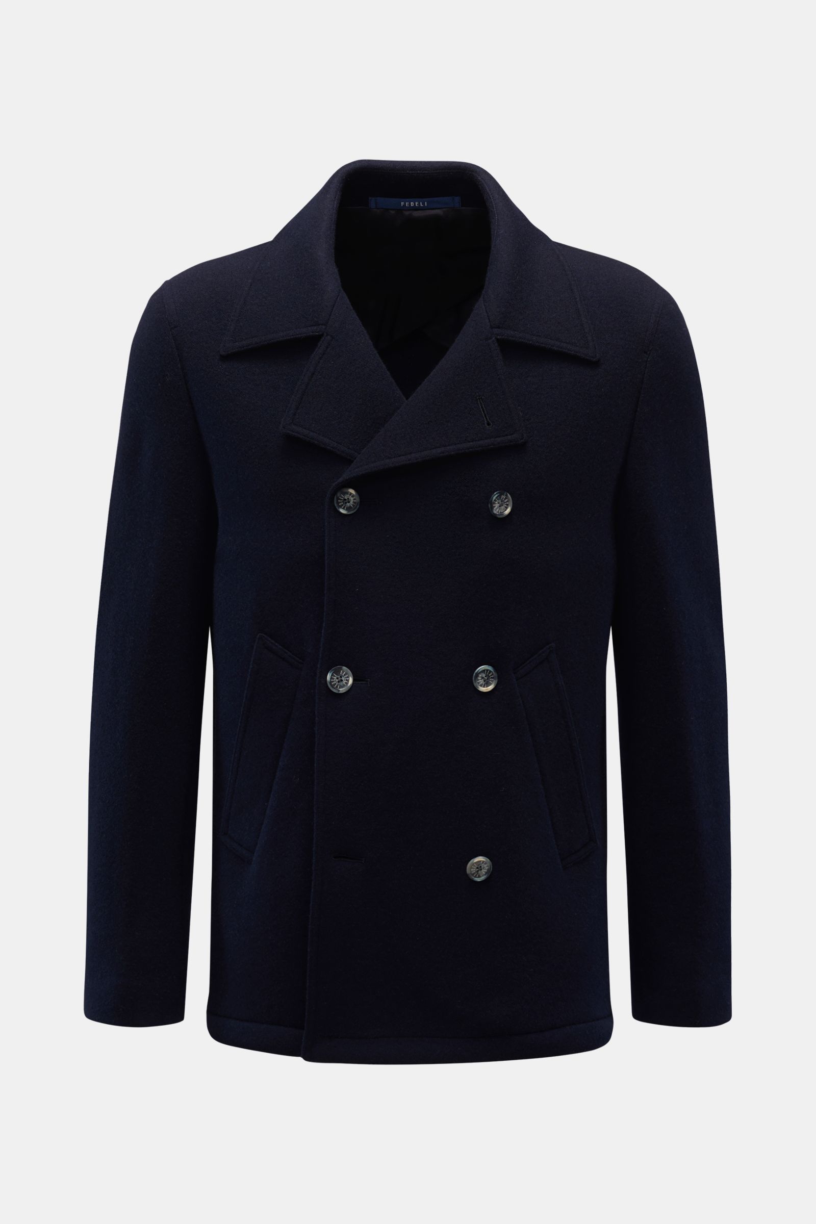 Fedeli Cashmere Cabanjacke navy, Slim Fit, reiner Cashmere, weicher Griff, variabler Kragen, Vier-Knopf-Leiste, schräge Leistentaschen, halb gefüttert, zwei Innentaschen, frontale Perspektive.