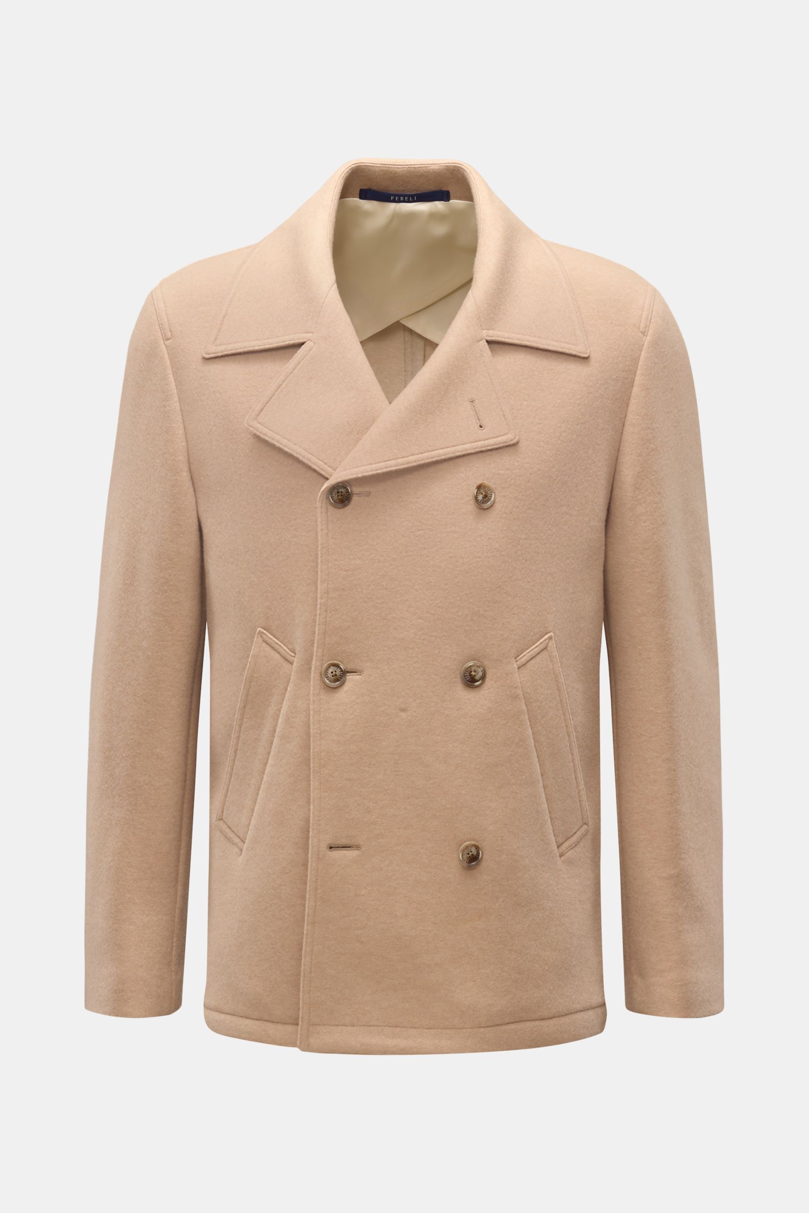 Fedeli Cashmere Cabanjacke beige shown from the front, slim fit with reiner Cashmere, weicher, geschmeidiger Griff, variabler Kragen, Vier-Knopf-Leiste, schräge Leistentaschen, halb gefüttert, zwei Innentaschen.
