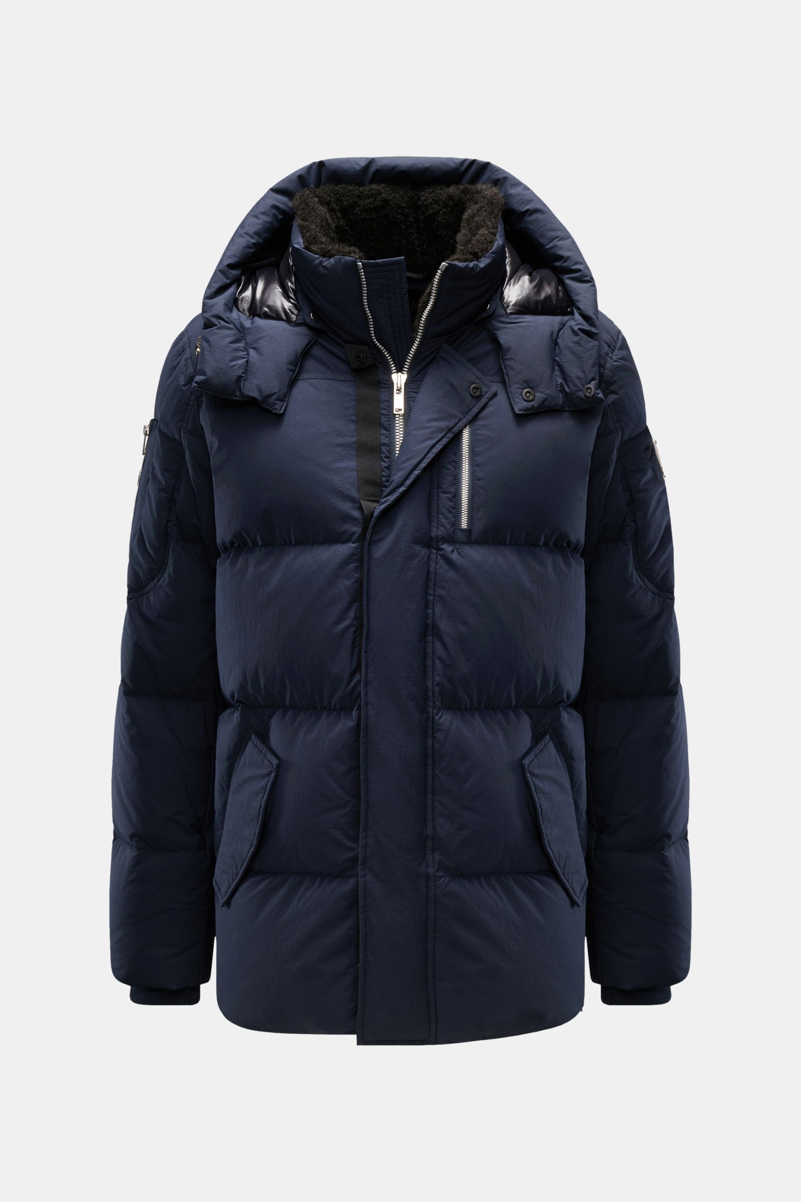 Moose Knuckles Daunenjacke 'Everest 3Q' navy, frontal fotografiert, mit Fellbesatz, windabweisend, Daunenfüllung, Kapuze, Reißverschluss, Taschen.
