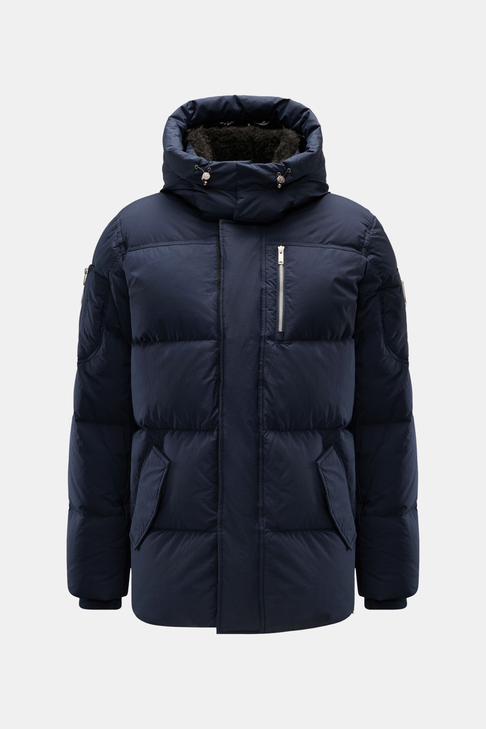 Moose Knuckles Daunenjacke 'Everest 3Q' navy, frontale Ansicht mit Stehkragen, Fellkapuze, wind- und wasserabweisend, Daunenfüllung, Regular Fit, zwei-Wege-Reißverschluss, Taschen.