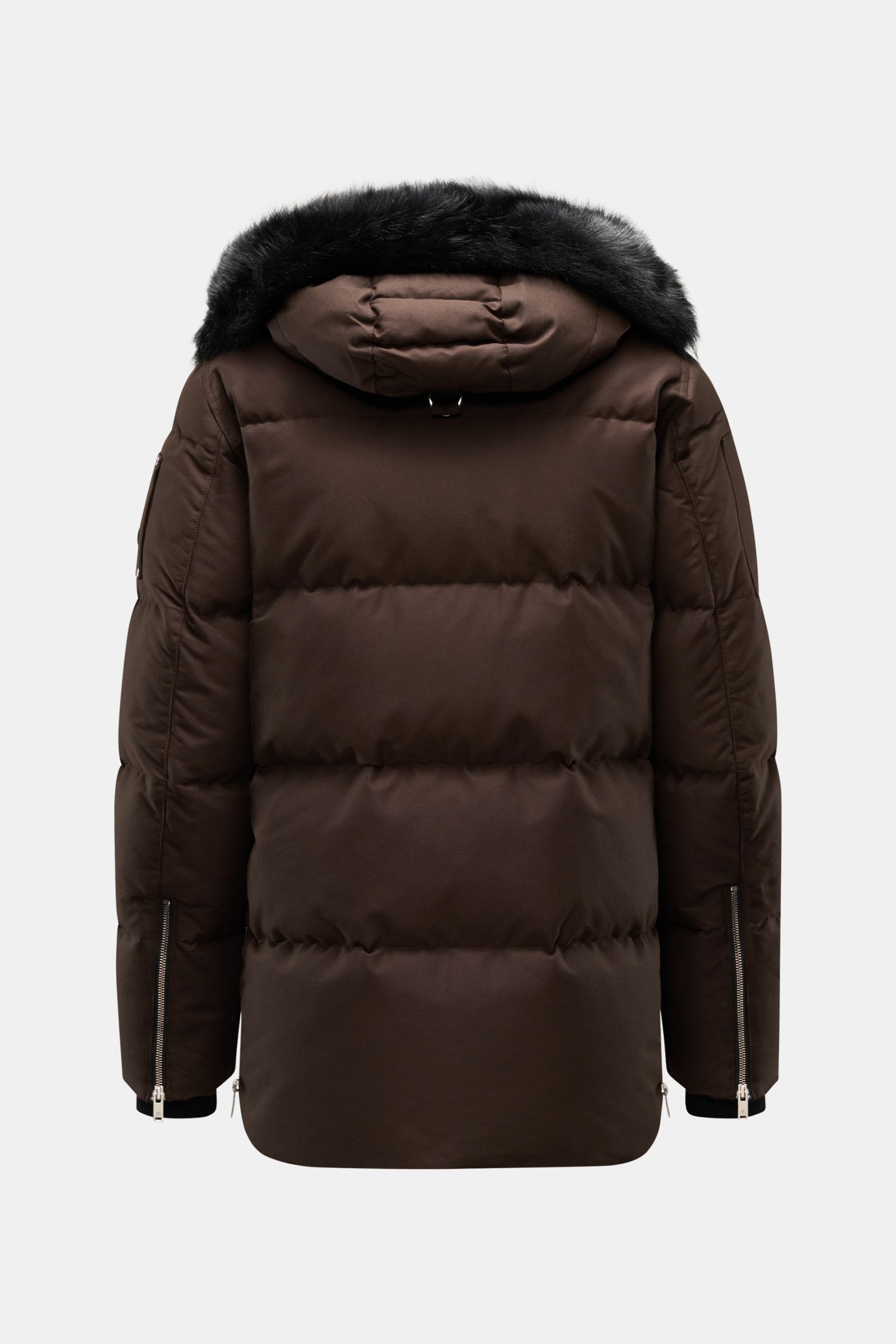 Rear view of Moose Knuckles Down jacket 'Original 3q Neoshear' dark brown with detachable fur-trimmed hood, warm down lining, and zippered cuffs.

Effortlessly protects against even extreme cold: With its high-quality 90/10 down lining, this MOOSE KNUC