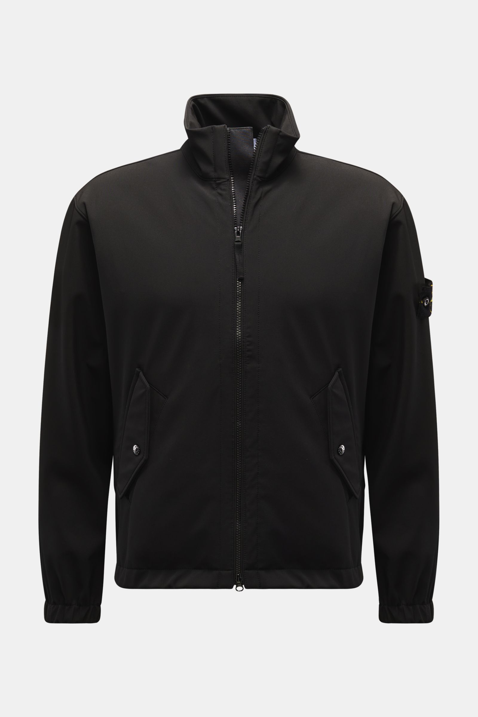 ストーンアイランド　LIGHT SOFT SHELL-R JACKETブラック ストーンアイランド LIGHT SOFT SHELL-R JACKETブラック Stone Island