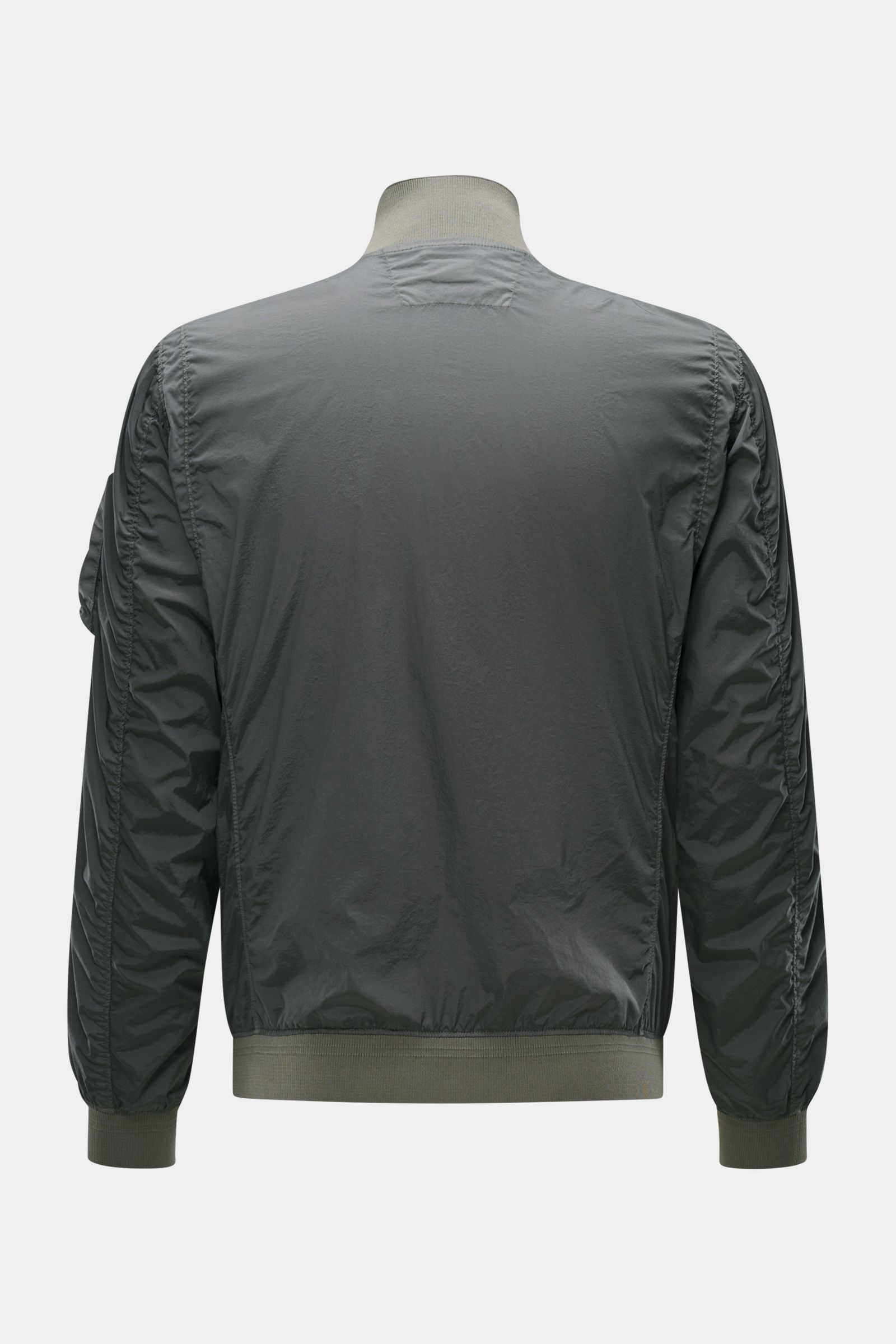 C.P. Company Blouson 'Nycra R' grau, Rückansicht, superleichter, wind- und wasserabweisender Blouson aus recycelter Microfaser, Slim Fit, mit Ärmeltasche, Rippbündchen, robustem Reißverschluss, garment dyed.
