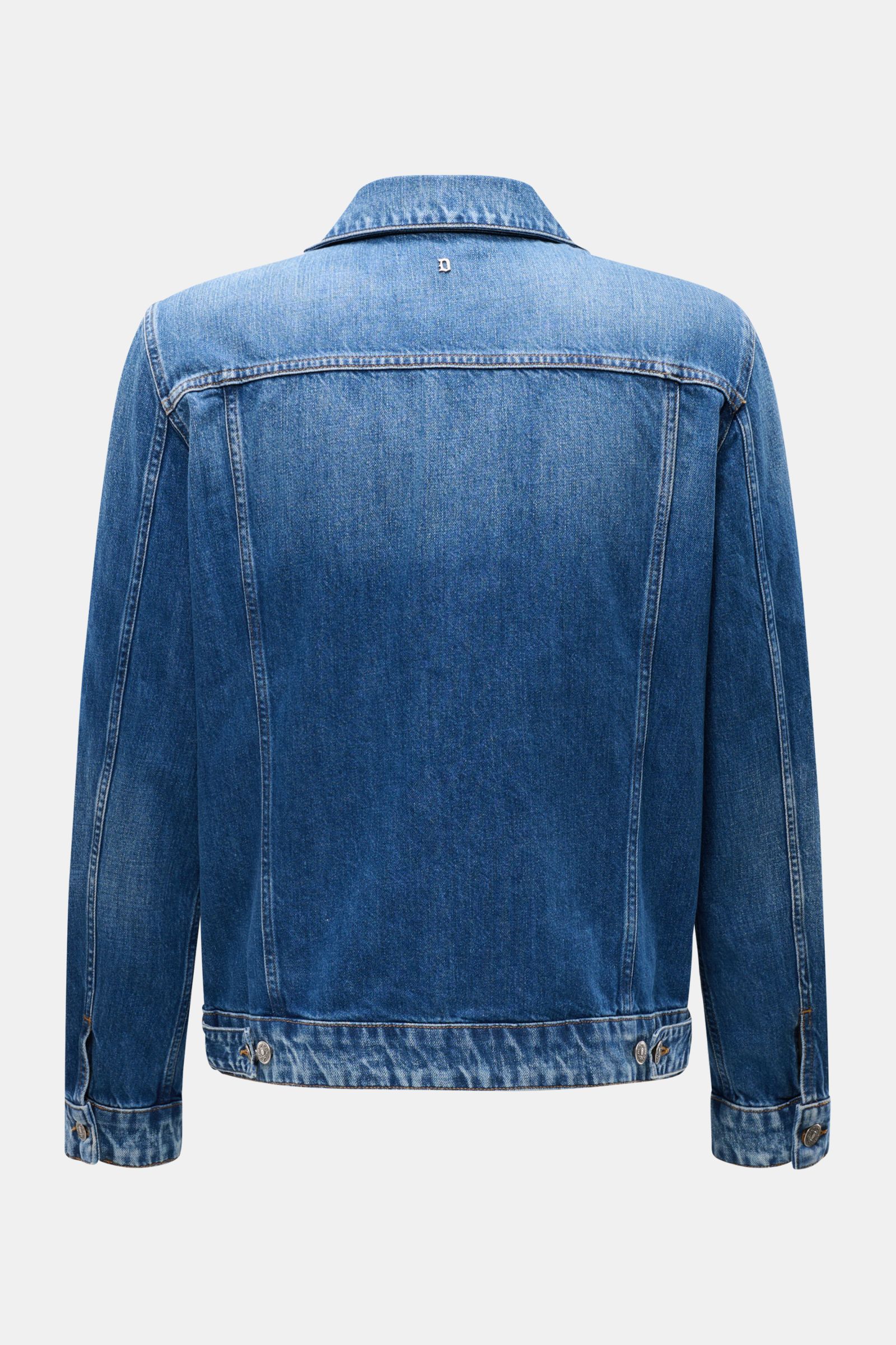 Back view of Dondup Denim jacket blue in slim fit, pure cotton denim with contrasting seams and logo initial on collar.

Timeless denim essential: The DONDUP denim jacket is perfect for stylish casual looks this spring.

Denim made of pure 