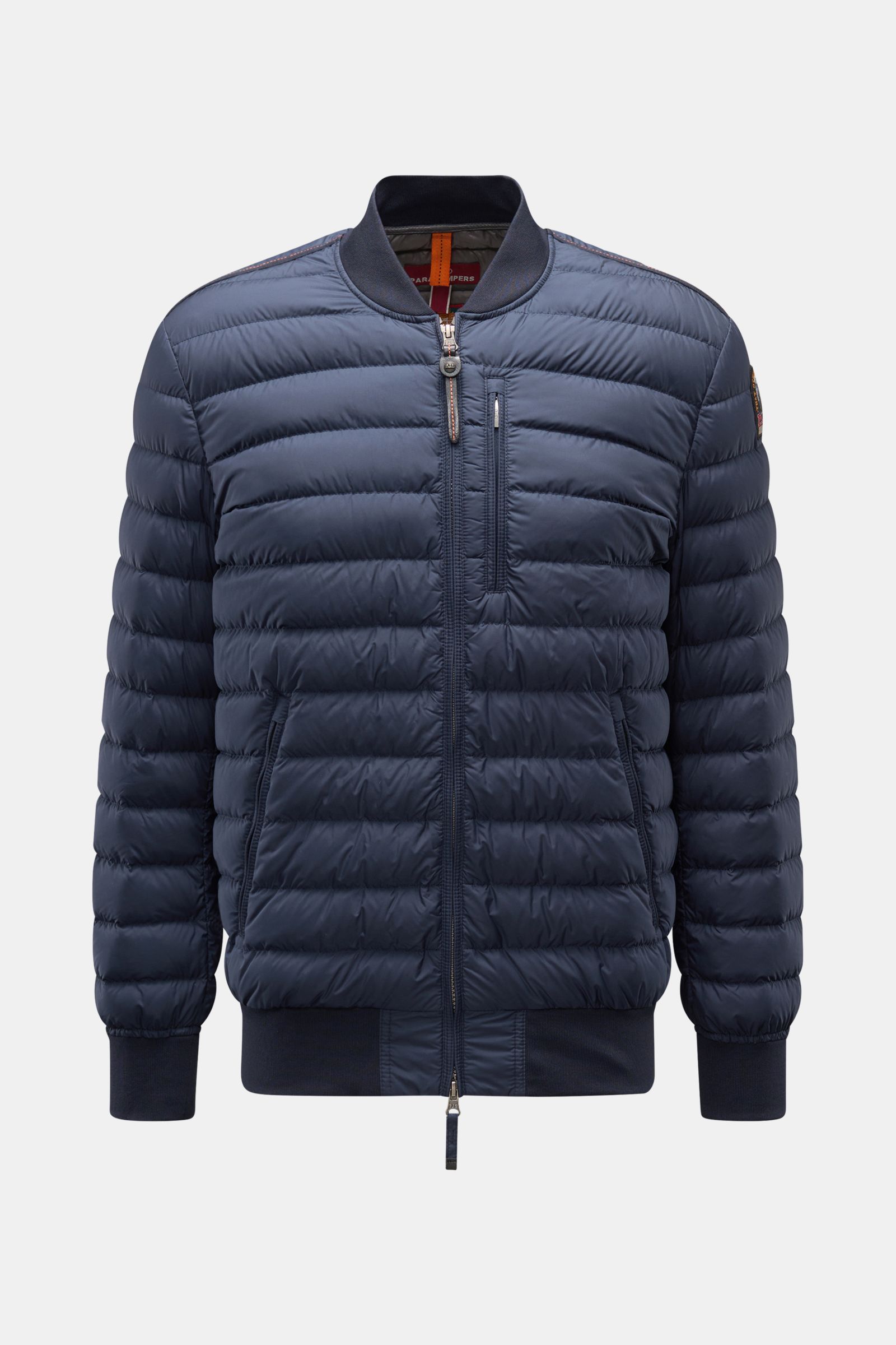 Parajumpers Daunenblouson 'Breving' navy, frontal fotografiert, wind- und wasserabweisend, mit Daunenfüllung, Rippkragen, drei Taschen, elastischen Bündchen.