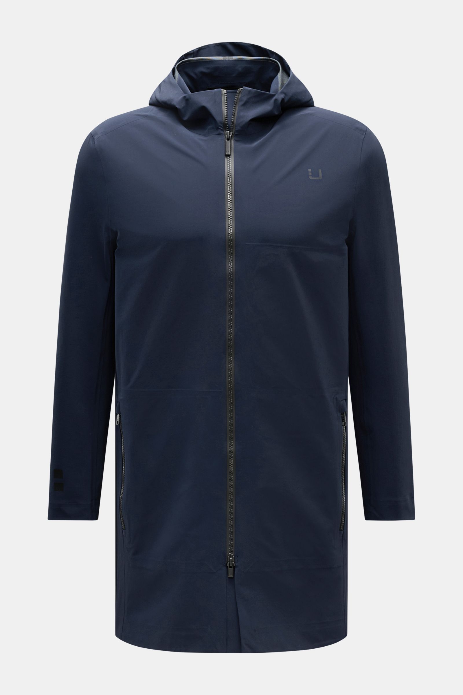 UBR Kurzmantel 'Delta' navy, frontale Ansicht, mit Kapuze, Zwei-Wege-Reißverschluss, schrägen Taschen und Slim Fit aus glatter Microfaser.