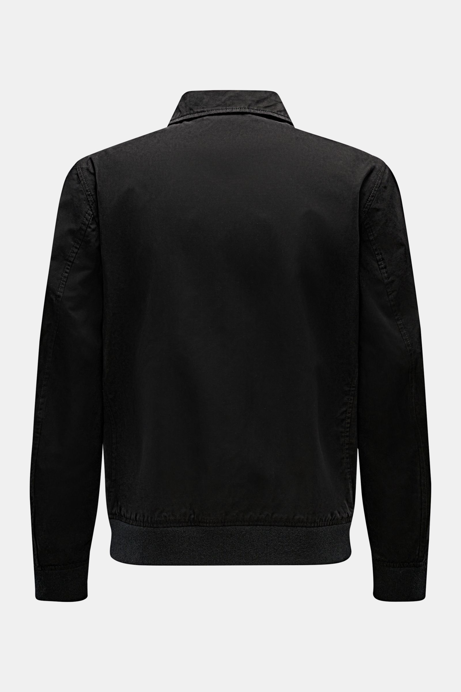 Schwarzer 04651/ A trip in a bag Blouson 'Peached Cotton' in Slim Fit, Rückansicht mit Umlegekragen, elastischem Saum- und Ärmelbündchen.