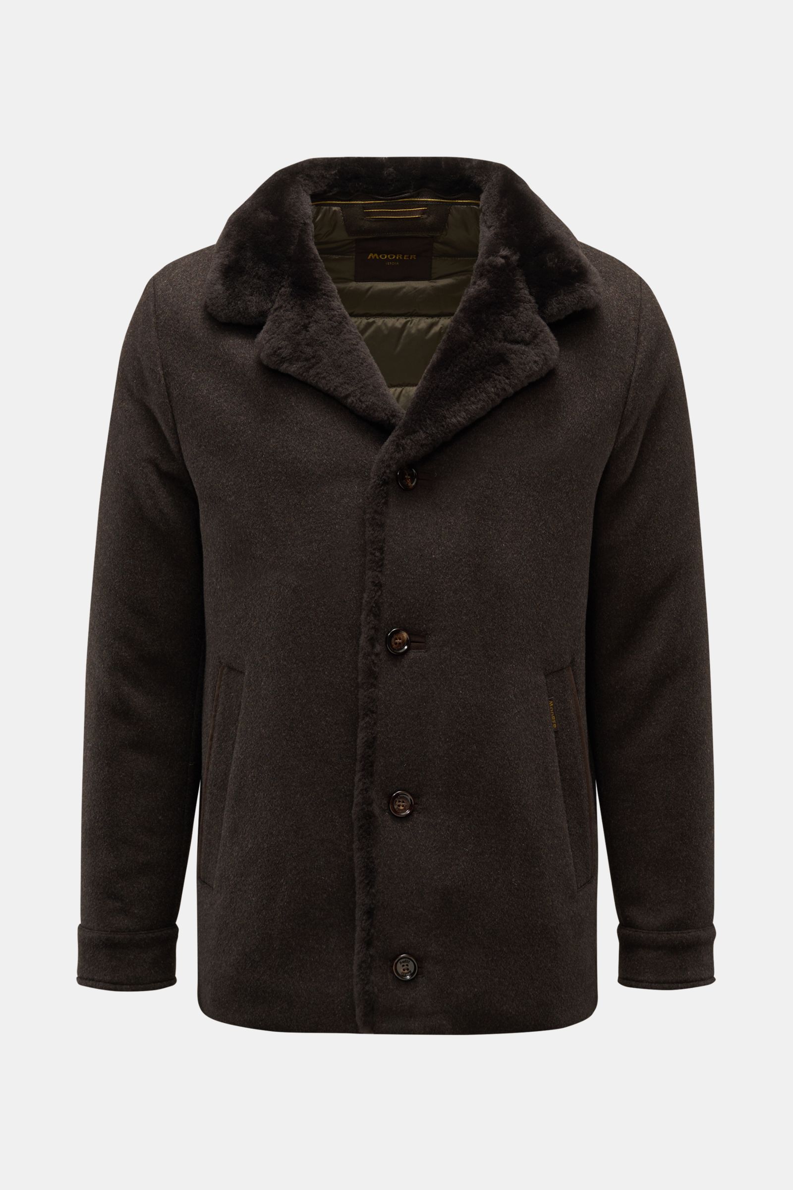 Moorer Daunenjacke 'Teodor' graubraun, Frontansicht, Slim Fit, Wolle-Cashmere-Mix, variabler Kragen mit Schaffell, fünf Knöpfe, Taschen, Daunenfüllung.