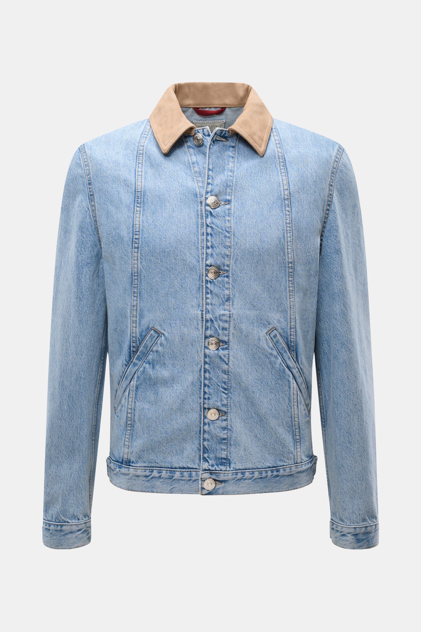 Front view of Brunello Cucinelli Jeansjacke rauchblau, a slim fit denim jacket in pure cotton with a soft feel, featuring a beige suede collar, six-button placket, welt front pockets, and buttoned cuffs.

Edles Casual-Piece: Die Jeansjacke von BRUNELLO