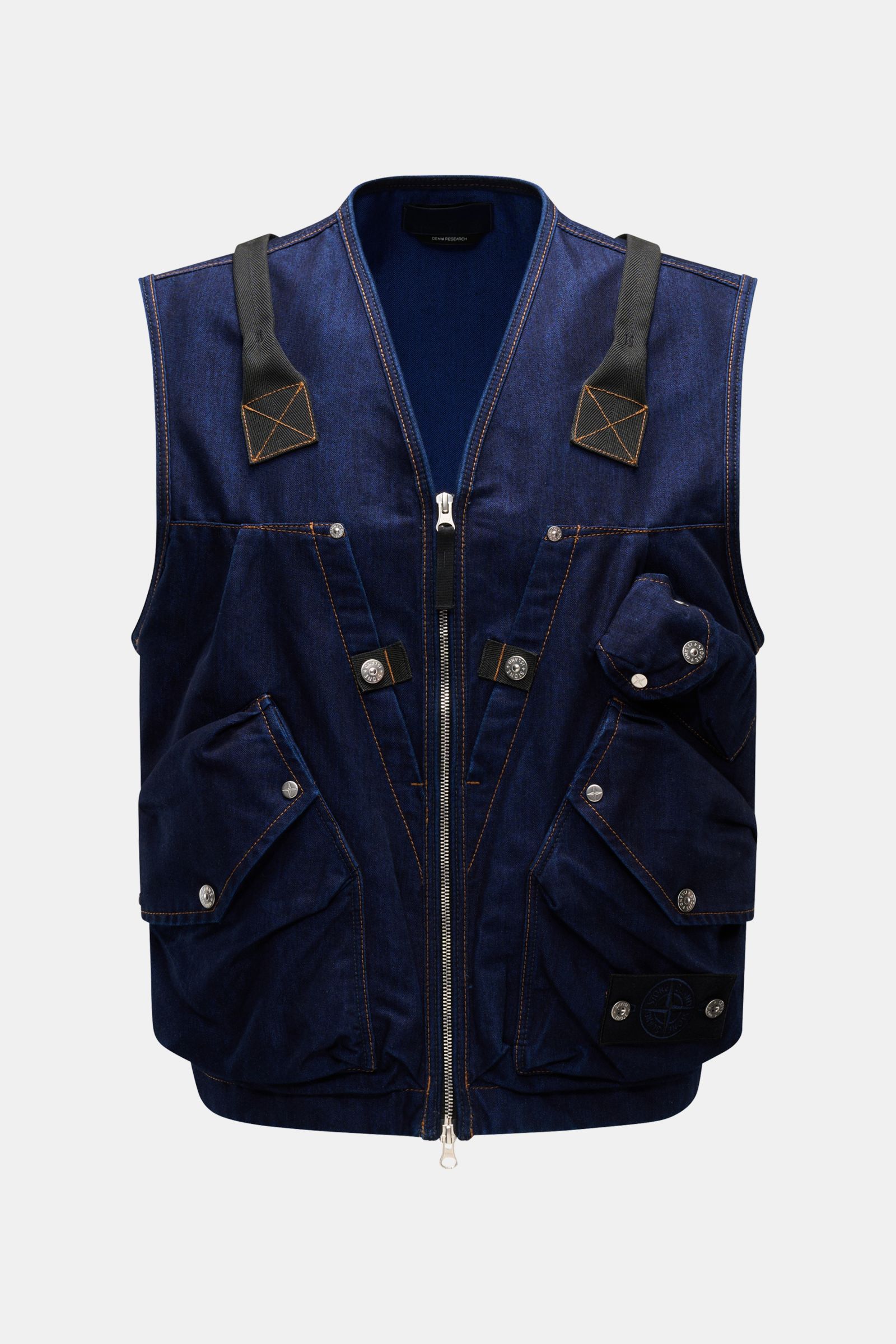 Stone Island Jeansweste 'Indigo Polypropylene Denim Light' dunkelblau, Utility-Look, Slim Fit, fünf Fronttaschen, robuster Zwei-Wege-Reißverschluss, frontale Perspektive.