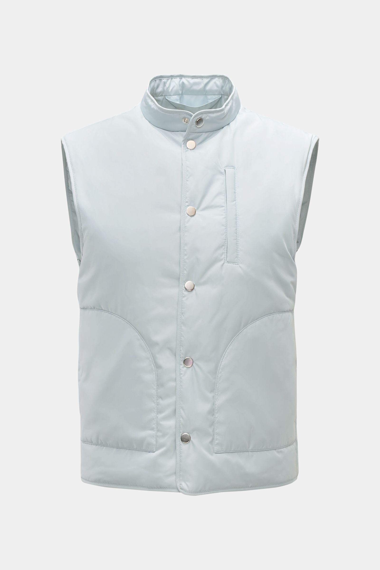 Front view of 04651/ A trip in a bag Outdoor Weste 'MC26' hellgrau, a light grey slim fit outdoor vest with stand-up collar, chest zipper pocket, snap button placket, side seam pockets, made from high-quality microfiber with smooth texture and light paddi