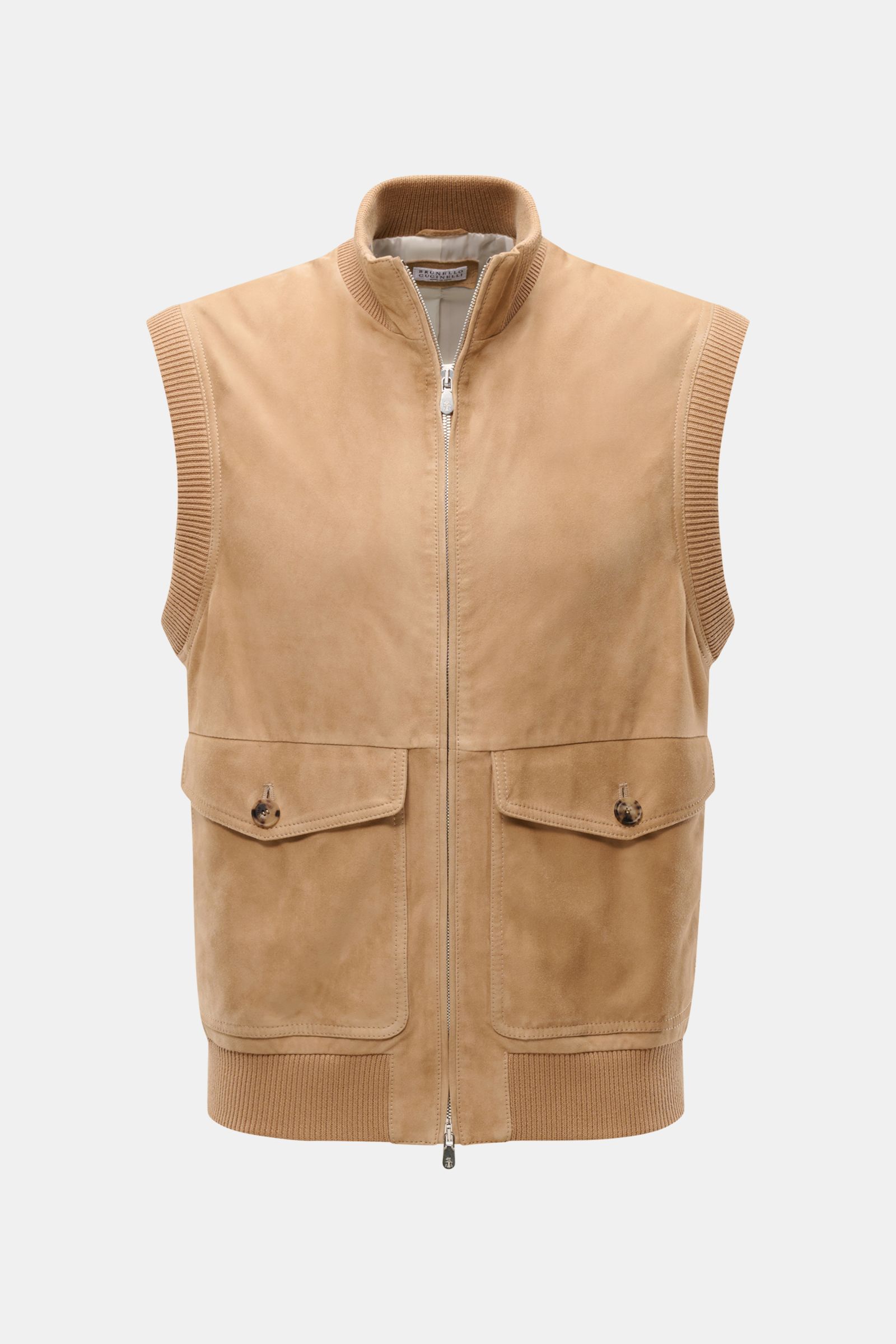 Front view of the Brunello Cucinelli Outdoorweste camel, a slim fit, soft suede vest with two-way zipper, stand-up collar, patch pockets, ribbed cuffs, and smooth lining, designed as an elegant transitional essential with functional versatility.