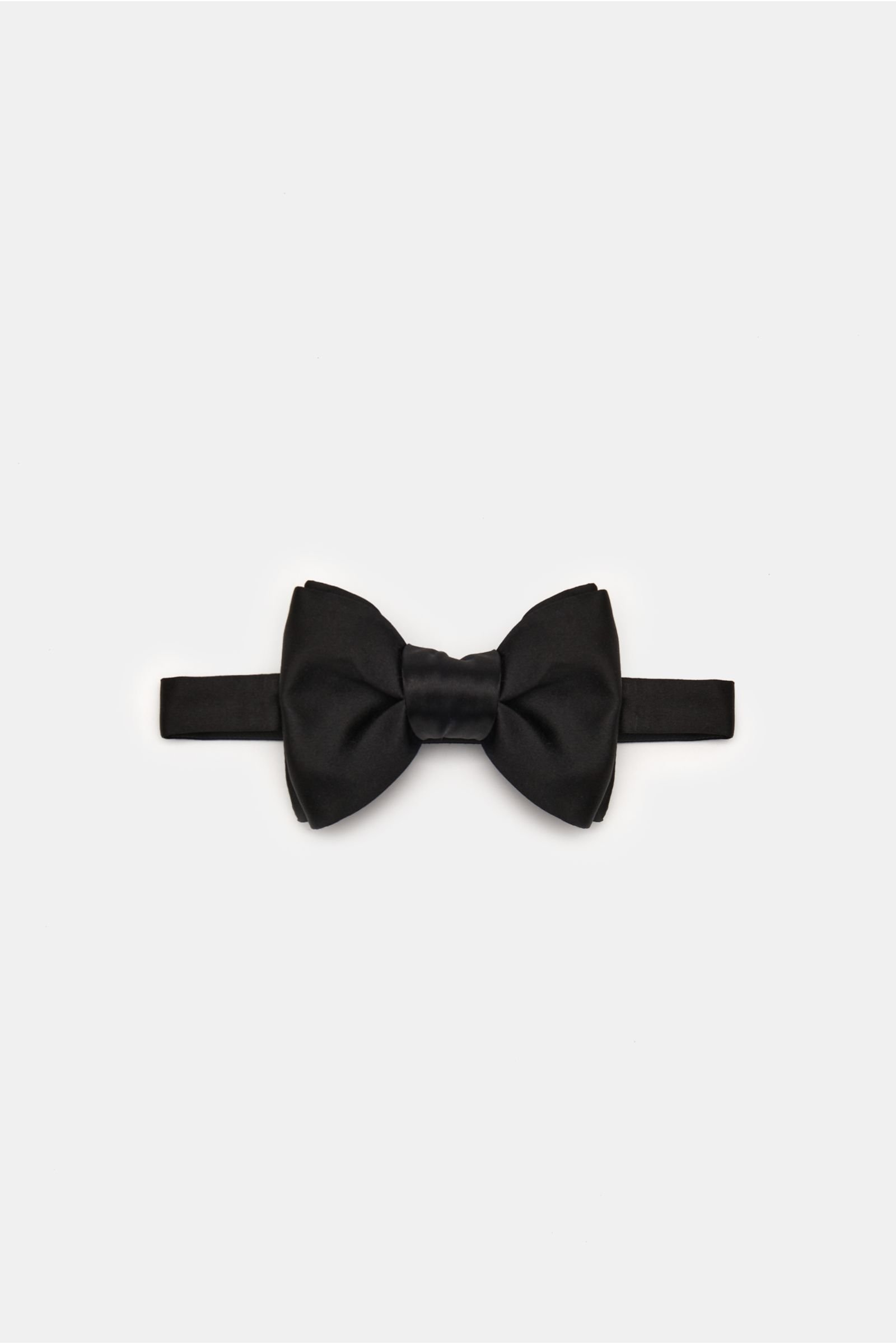 Silk bow tie black