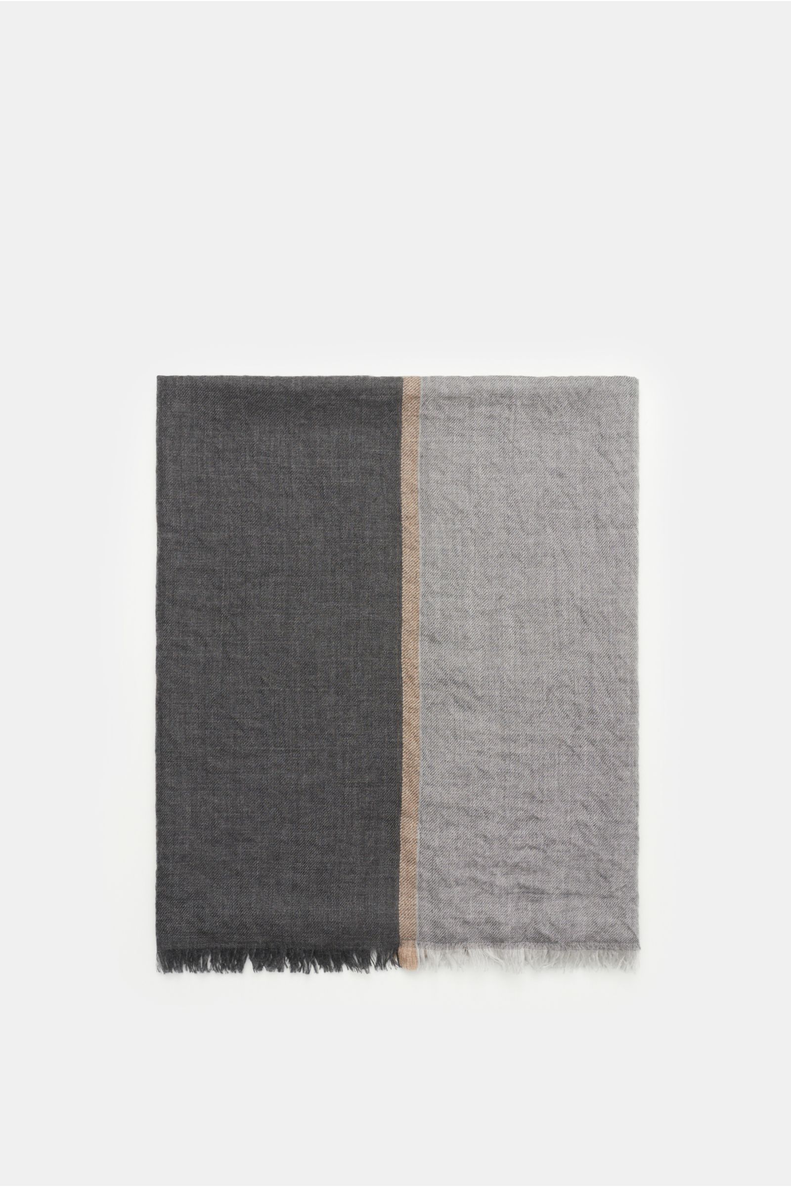 Brunello Cucinelli Schal grau/dunkelgrau, flach liegend von oben fotografiert, weich, Bicolor aus Cashmere und Seide, 182x74 cm, Fransen.