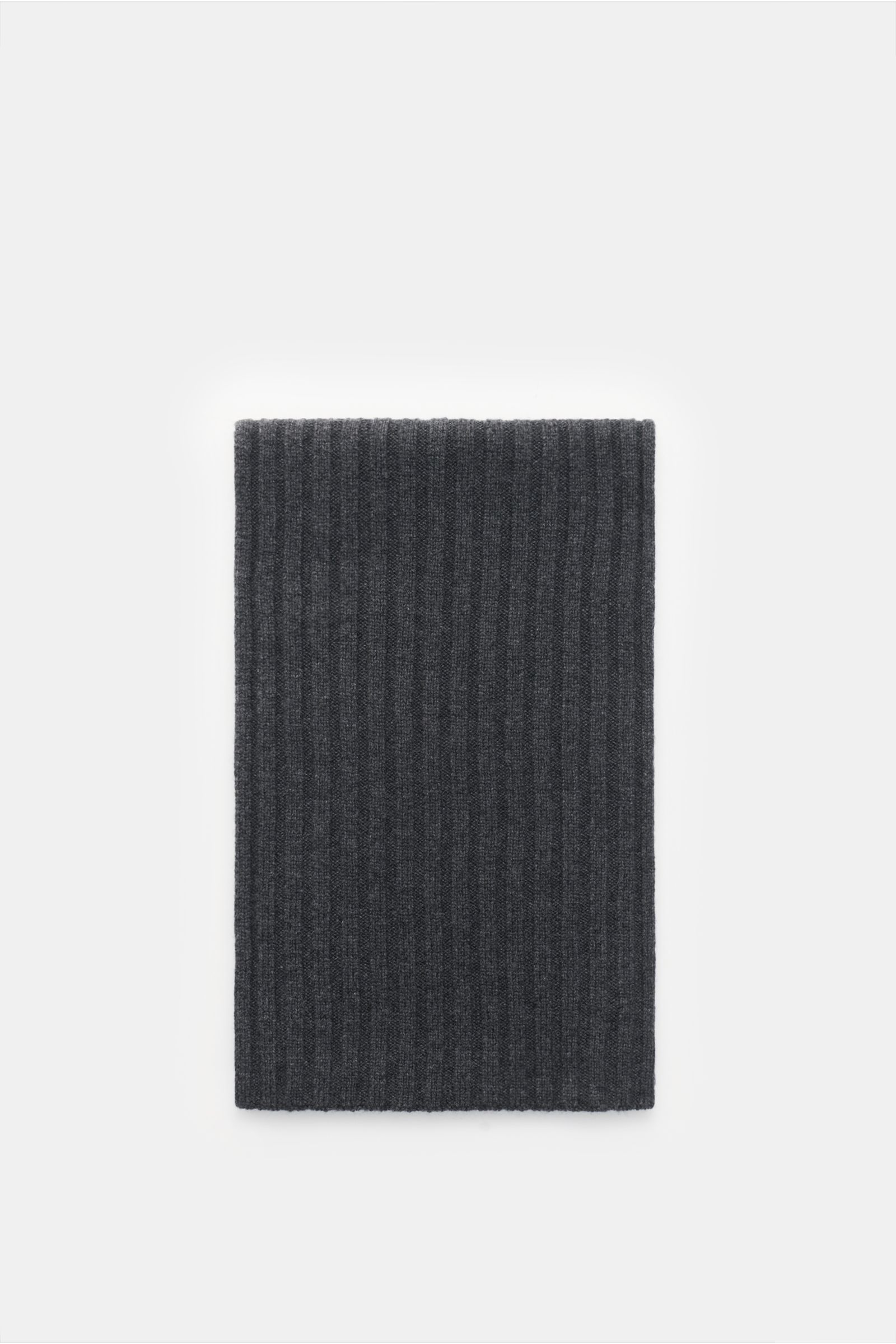 von Braun Cashmere Schal anthrazit meliert, frontal von oben fotografiert, klassisches Rippstrick-Design, 169x25 cm, reiner, weicher mongolischer Cashmere