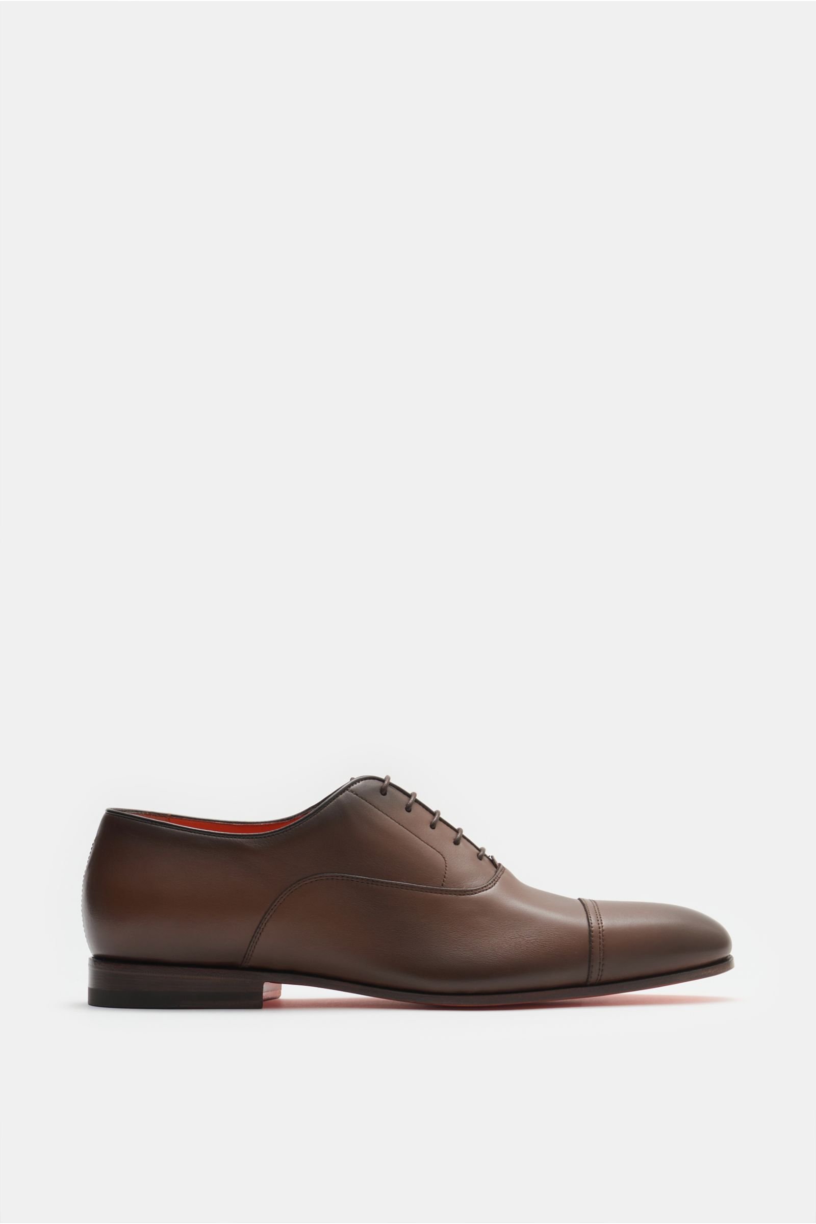 Oxford shoes brown