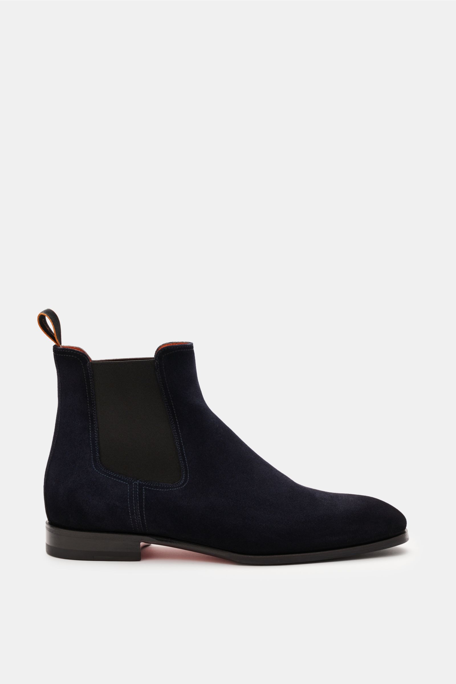 Santoni Chelsea Boot 'Adrian' navy aus geschmeidigem Veloursleder, seitlicher Elastikeinsatz, schlanke Silhouette, Profil von rechts.