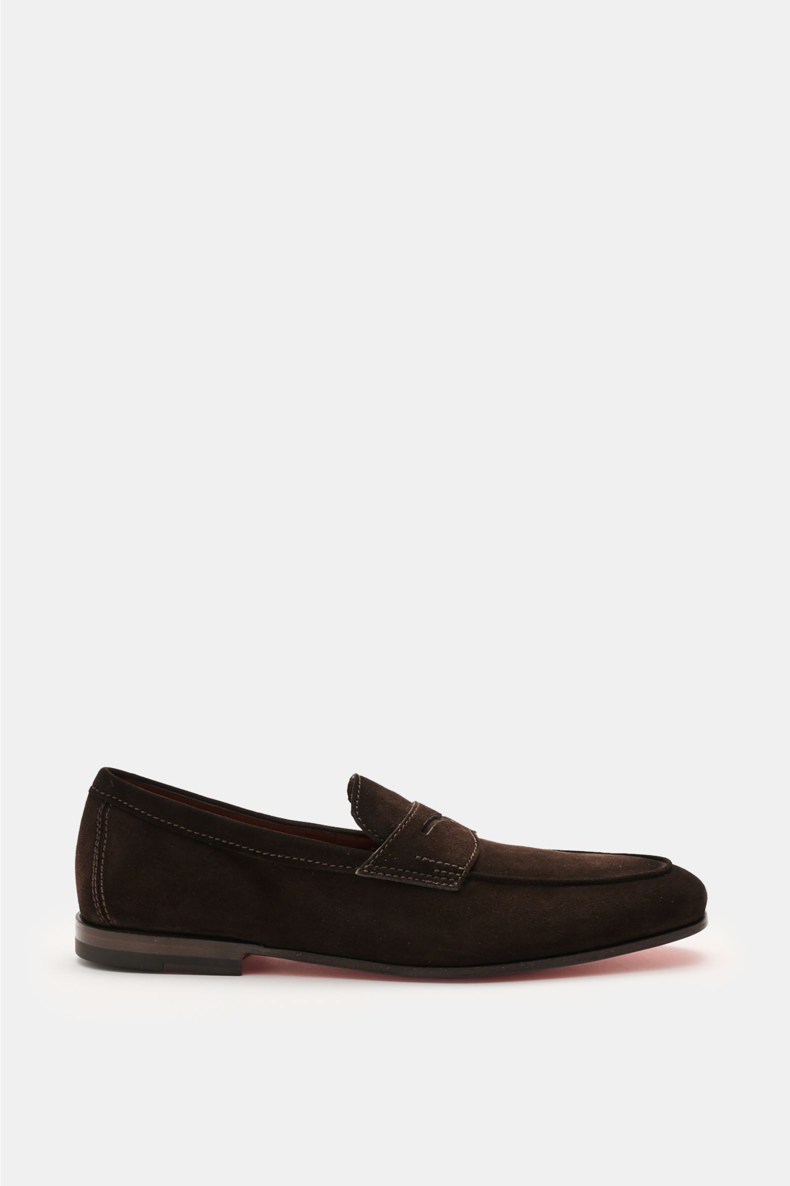Santoni Penny Loafer 'Carlo' dunkelbraun aus edlem Veloursleder mit schmaler Silhouette, Penny-Strap, Ziernaht, Seitenansicht.