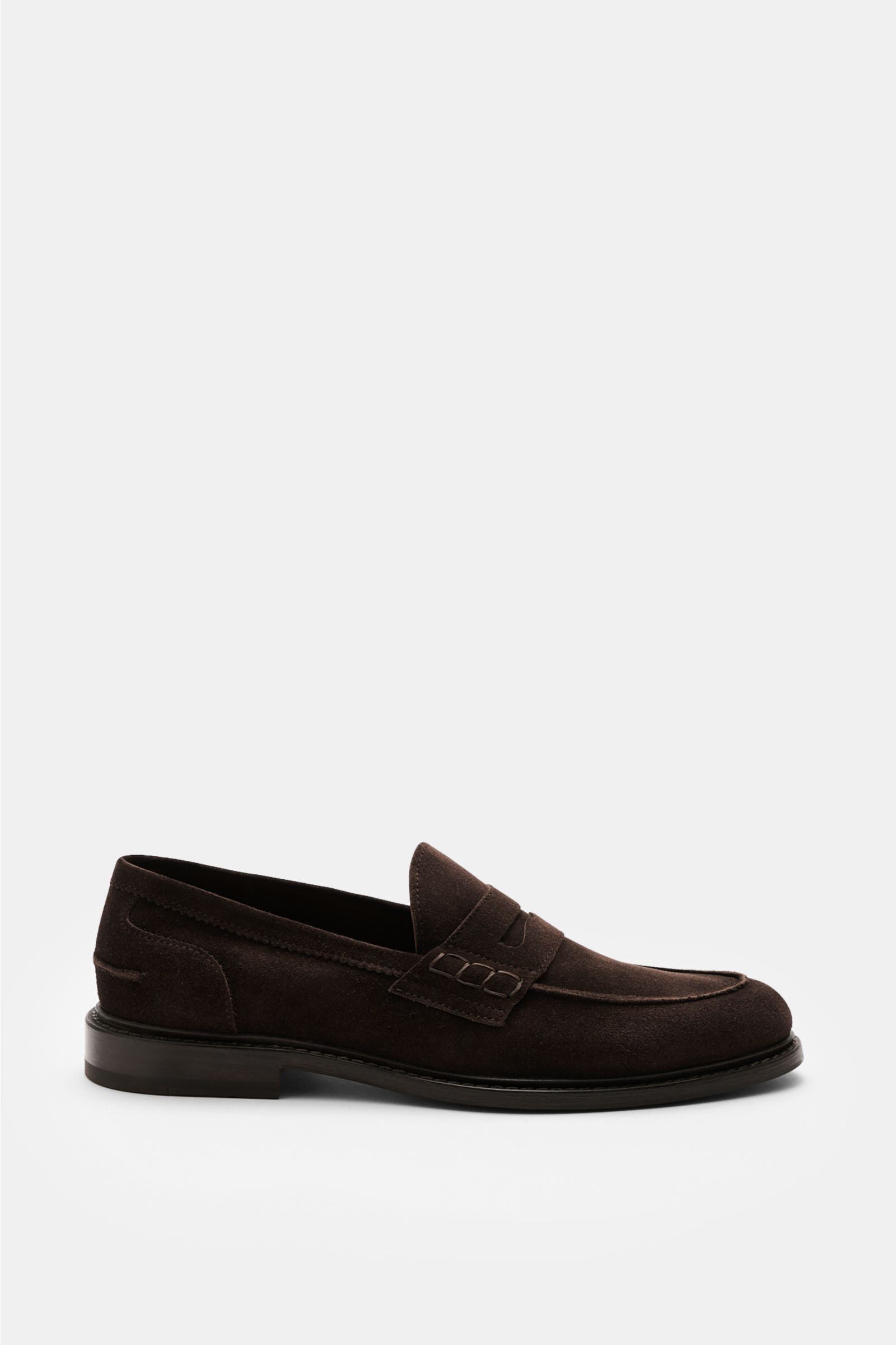 Side view of Henderson Penny Loafer 'Grezzo' dunkelbraun in supple velour leather with narrow silhouette, penny strap, decorative stitching, Goodyear welted, leather lining and sole, rubber-reinforced heel.