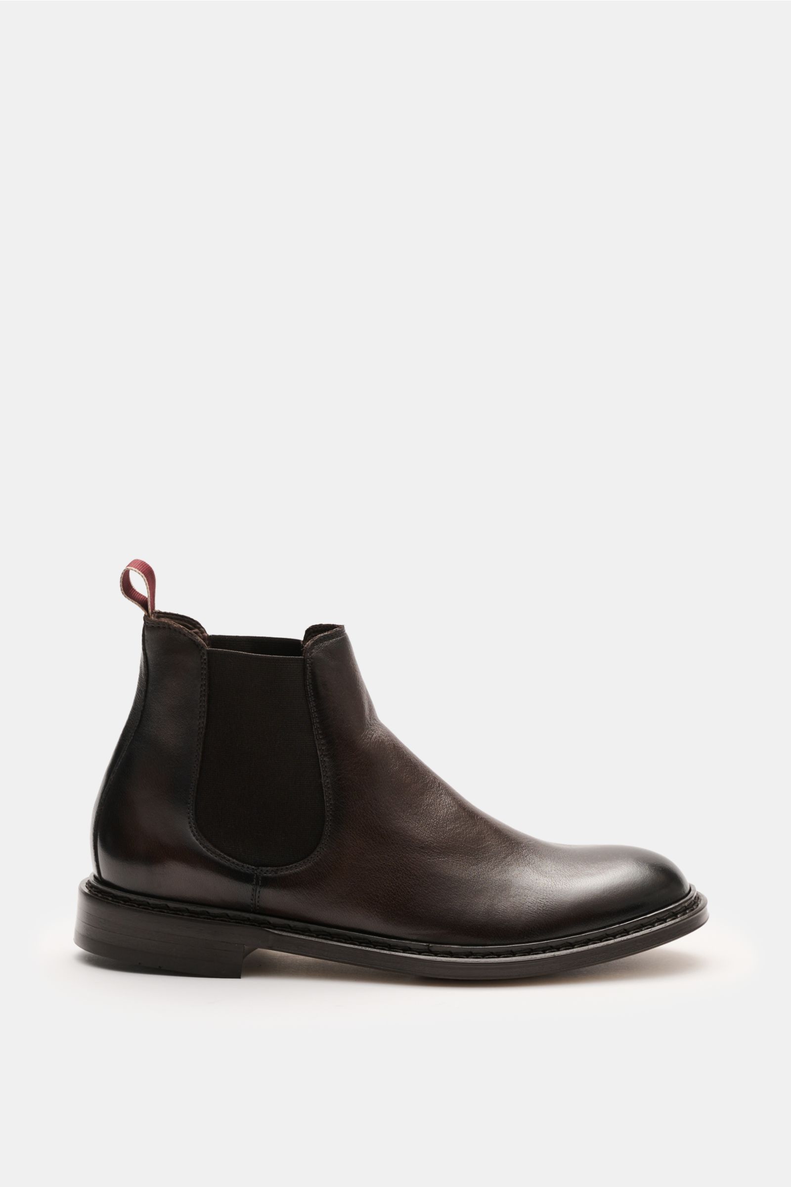Sturlini Chelsea Boot 'Bufalo' dunkelbraun, seitliche Ansicht, edles Glattleder, elastische Einsätze, profilierte Gummisohle, Lederfutter, schmal zulaufend.
