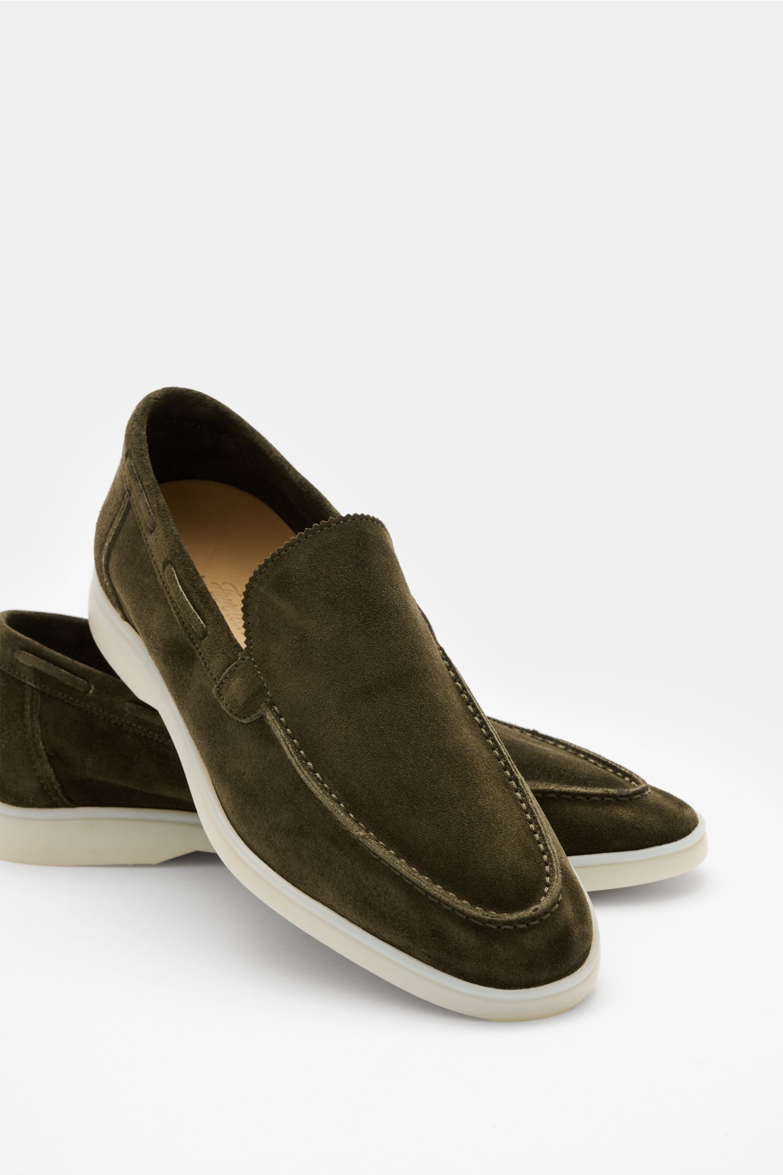 Front-side view of Aurélien Loafer 'Yacht 2.0' dark olive in smooth suede with narrow silhouette, hand-stitched toe, leather lining, and flexible rubber sole.